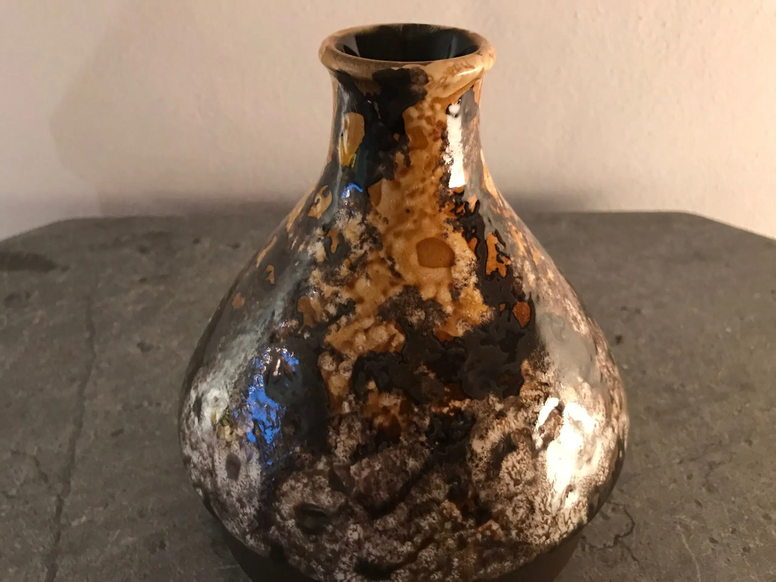 WG retro vase (12 16)