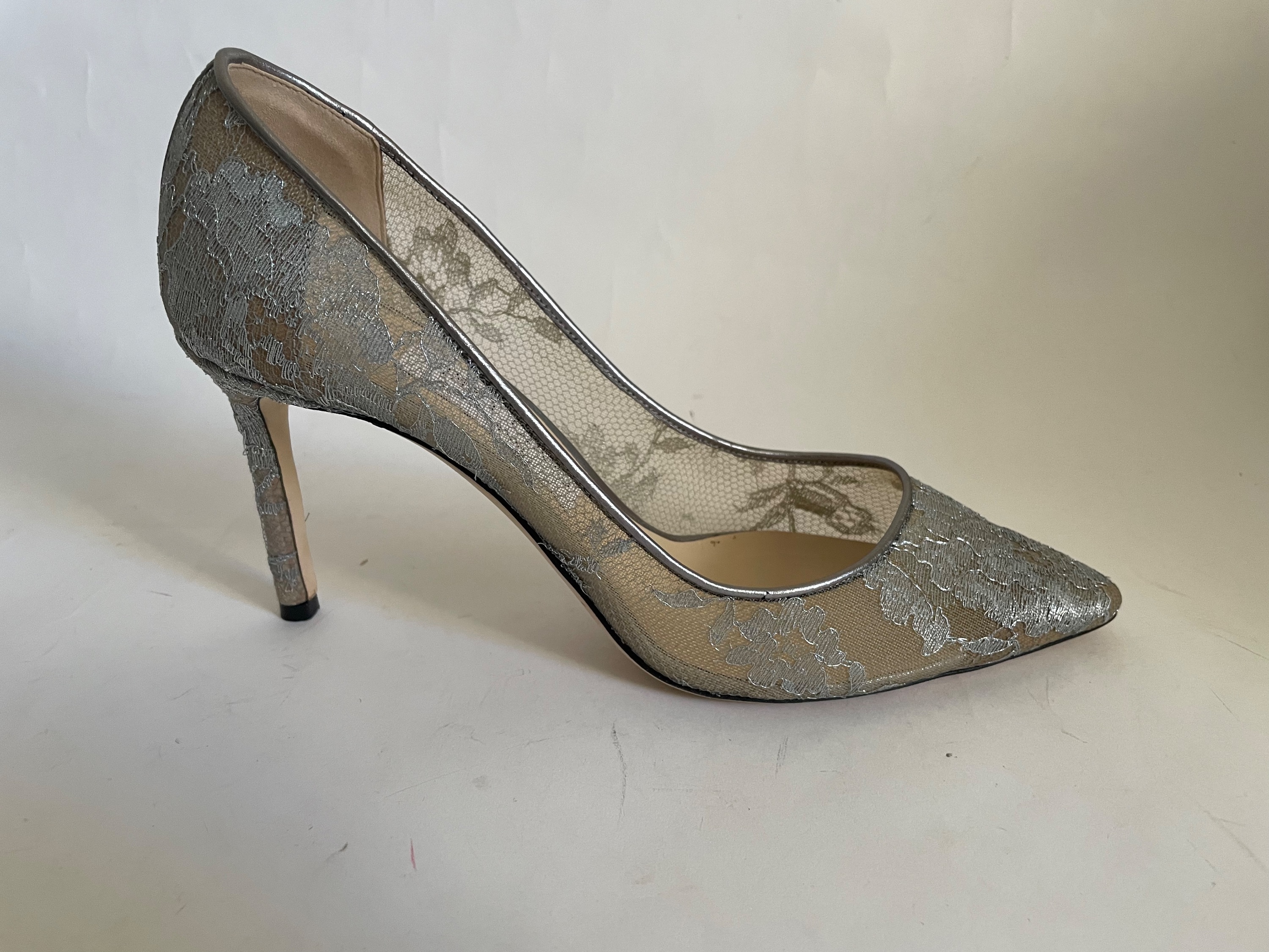 Preowned Jimmy Choo Romy 85 Metallic Lace Pumps Size 38