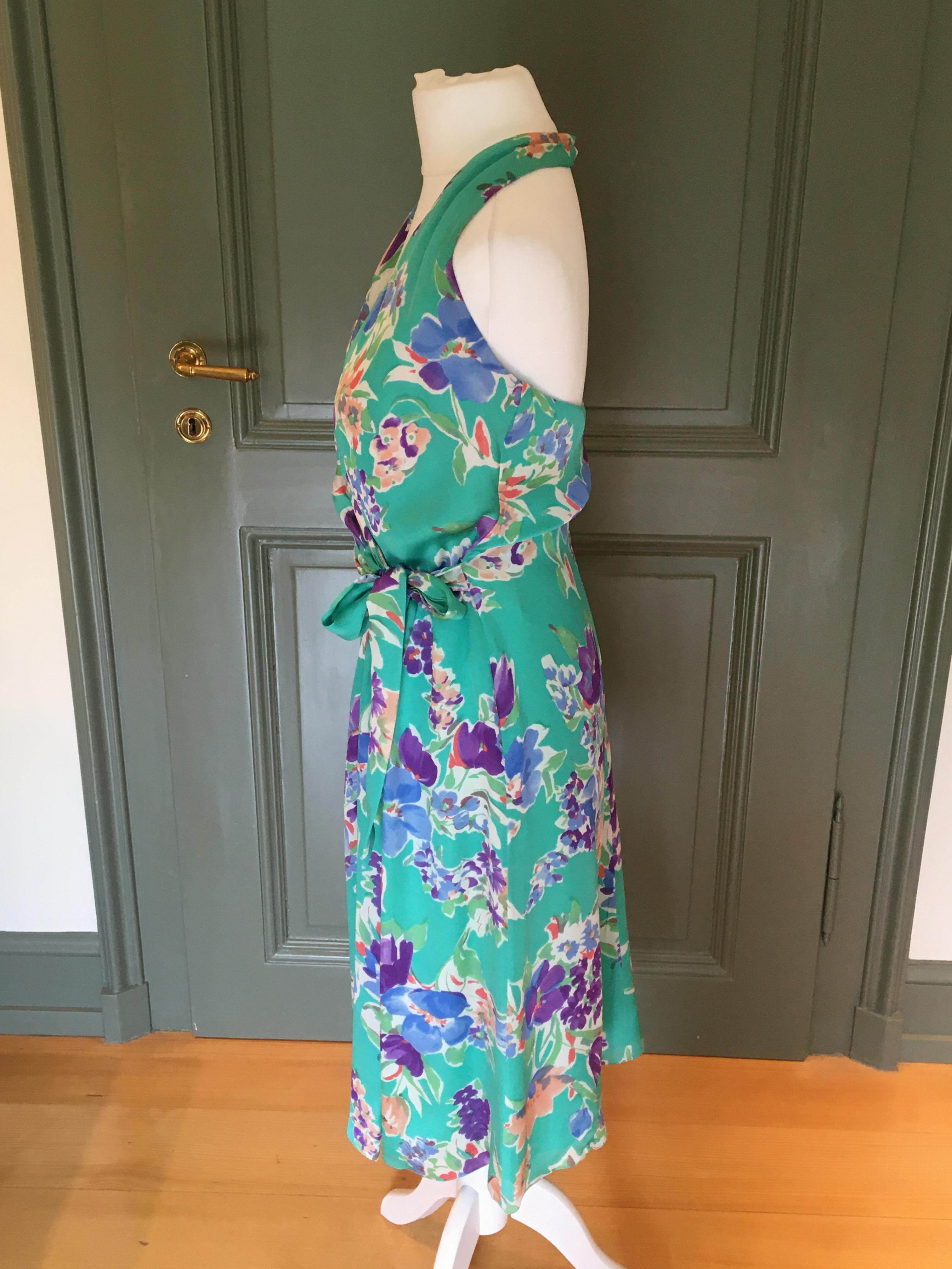 Preowned Ralph Lauren Purple Label Green Floral Halterneck Wrap Dress Size XS silk