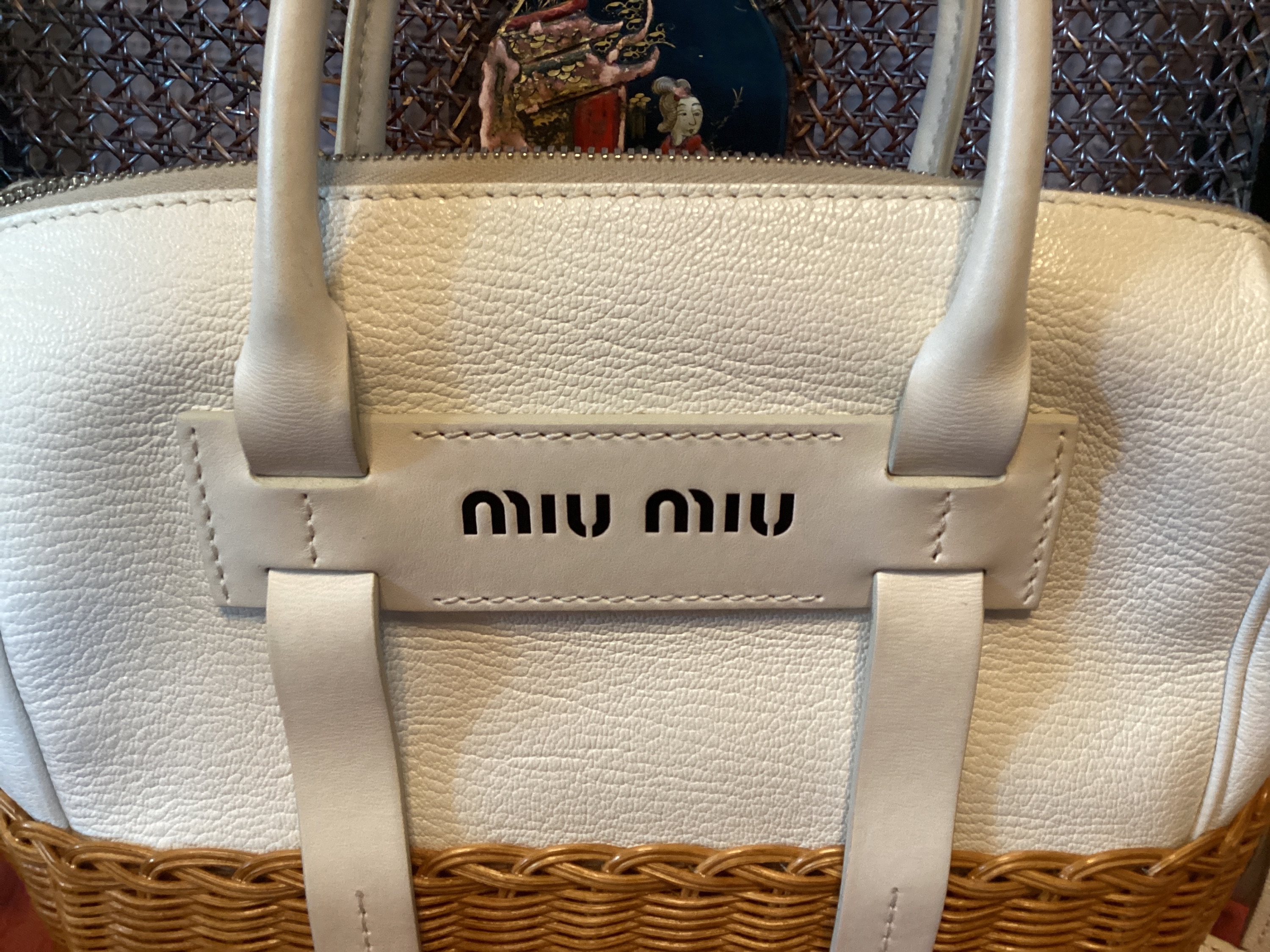 Preowned Miu Miu White Midollino Leather and Raffia Top Handle Bag