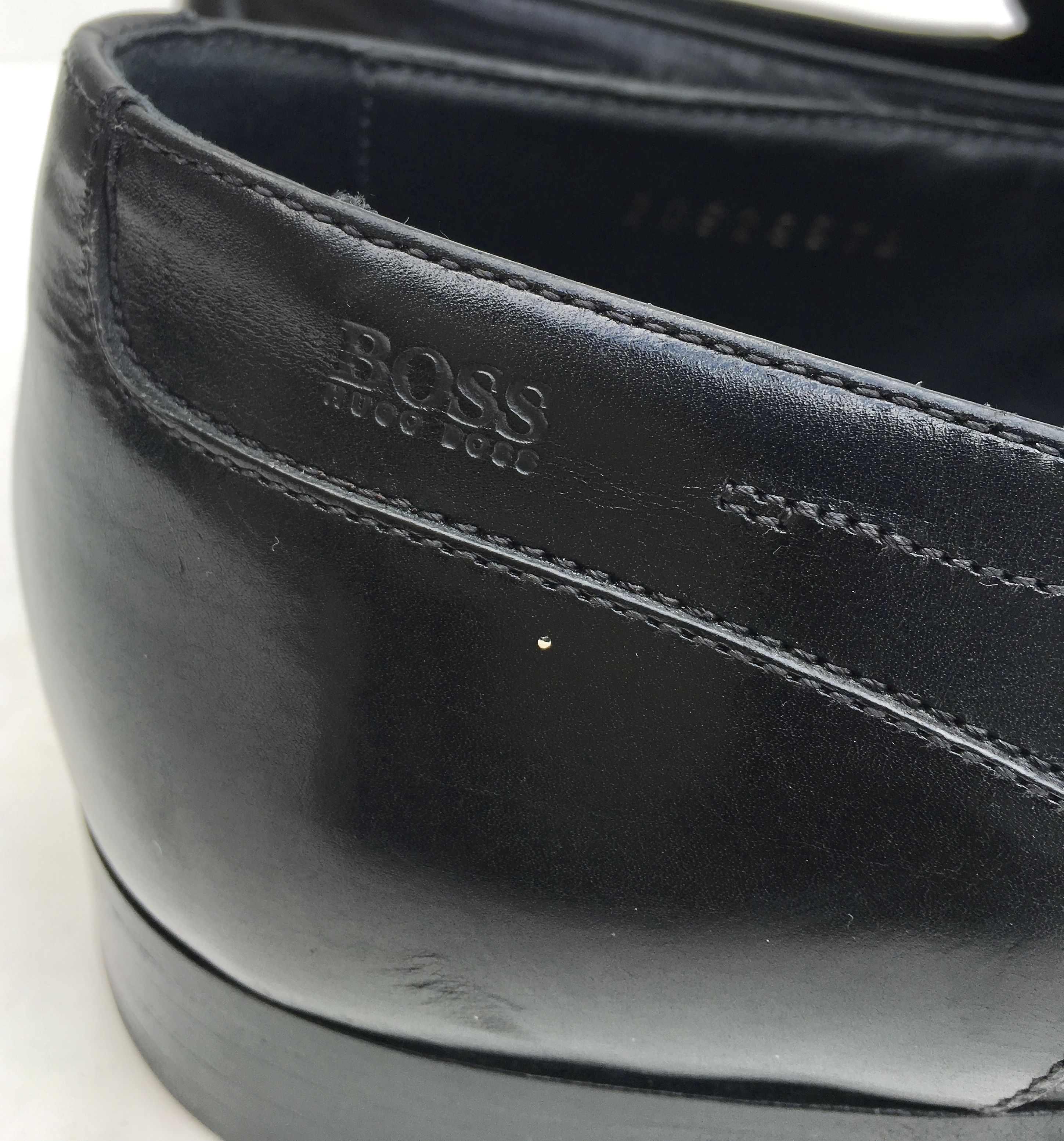 Men's Preowned Hugo Boss Loafers Size 43 Black leather