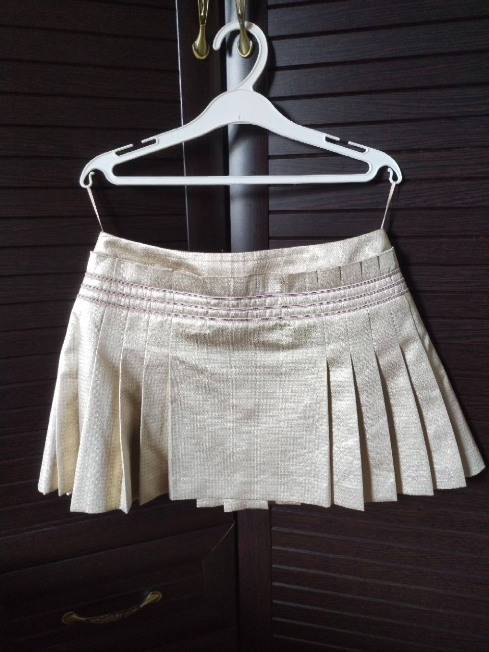 Chanel Gold Lame Pleated Mini Skirt Size M golden cotton