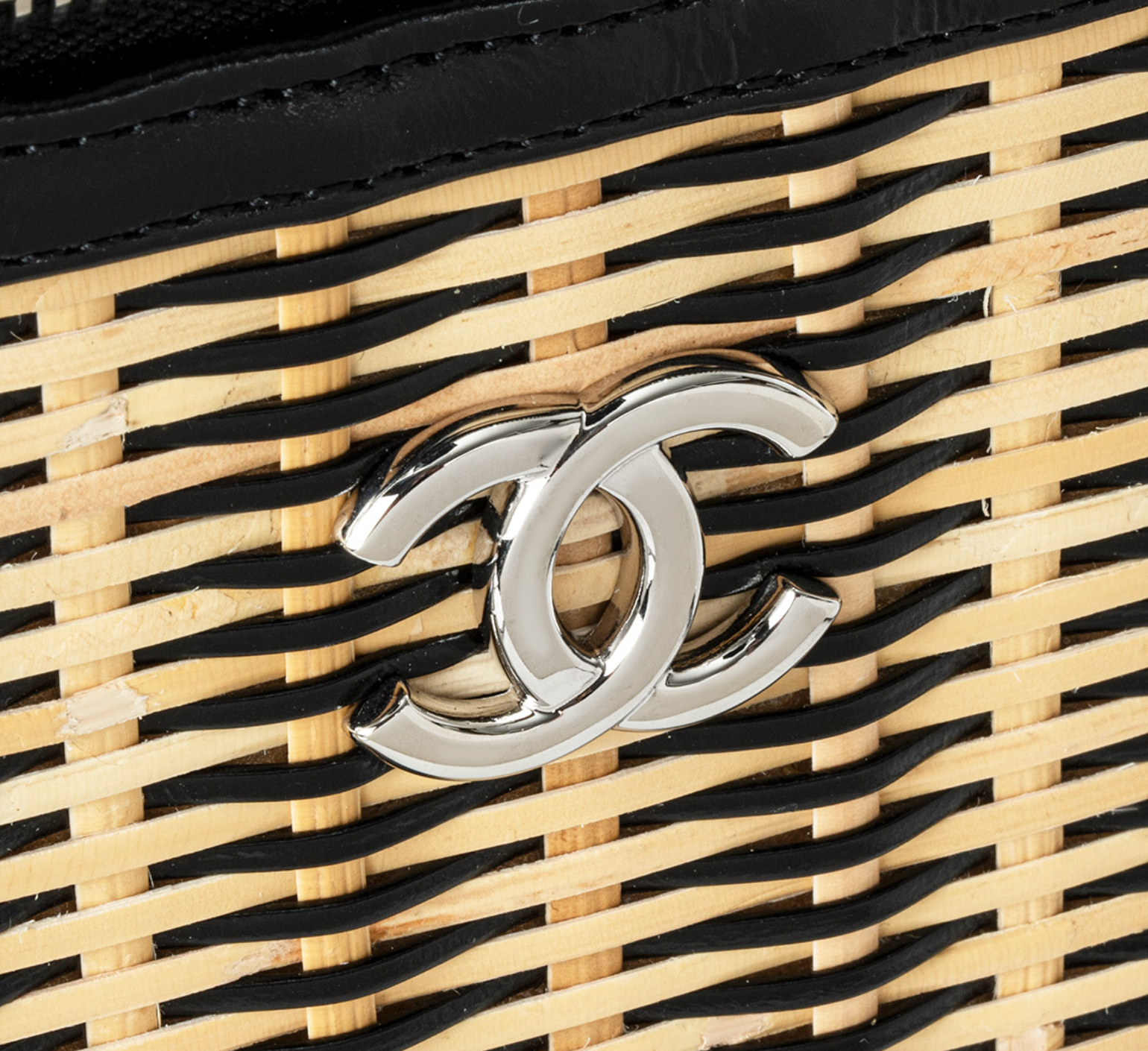 Chanel black lambskin  natural rattan Vanity Case bag leather