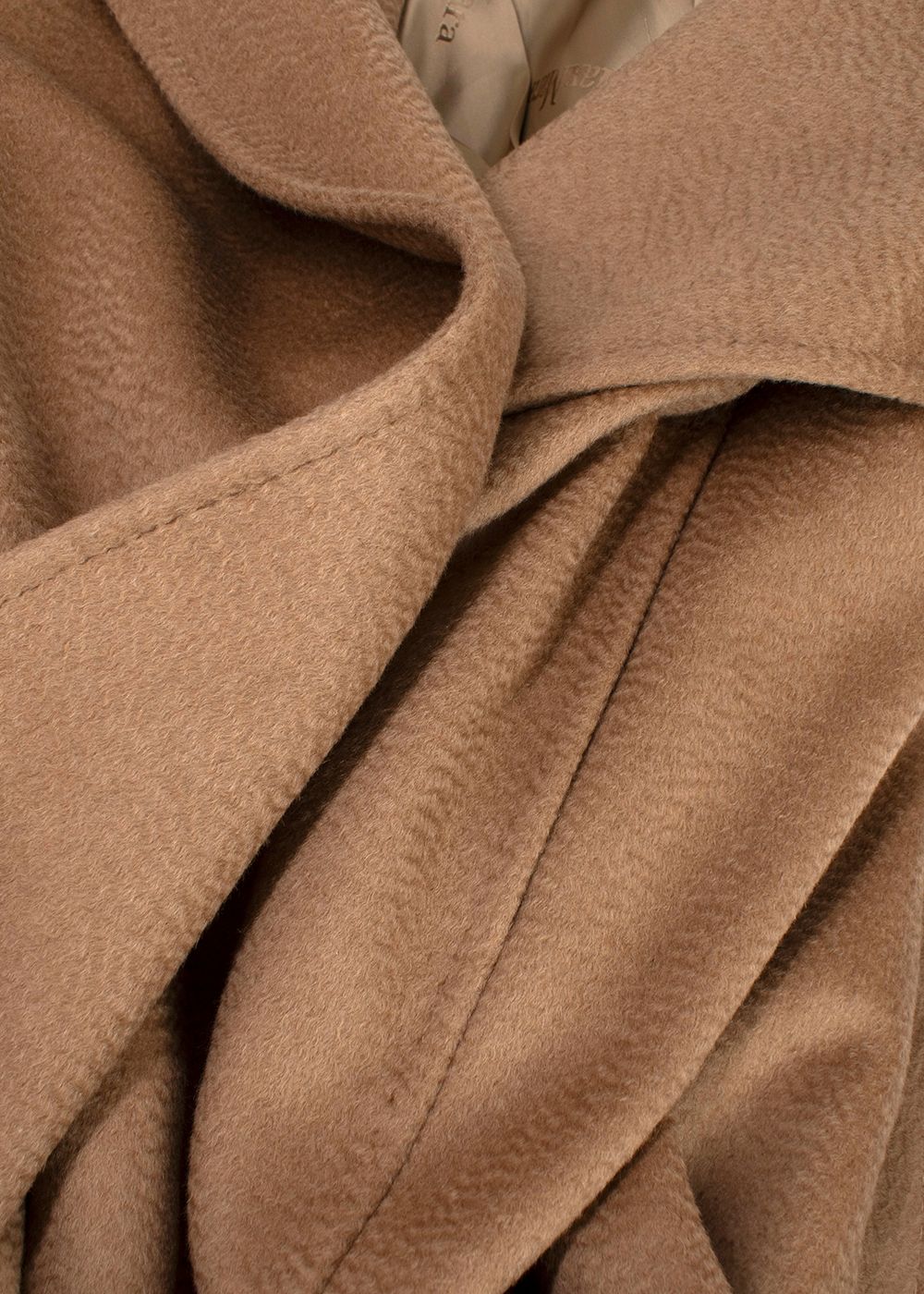 Preowned MaxMara Long Tan Coat Size XL wool