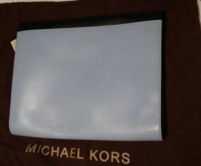 Preowned Michael Kors Clutch Tan/Brown leather