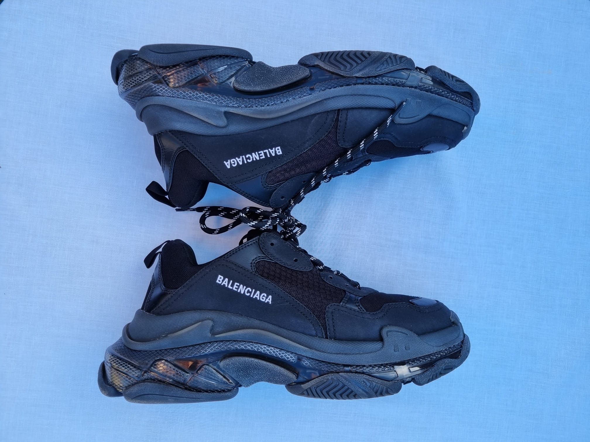 Men's Balenciaga Black Triple S Chunky Sneakers Size 425 breathable mesh