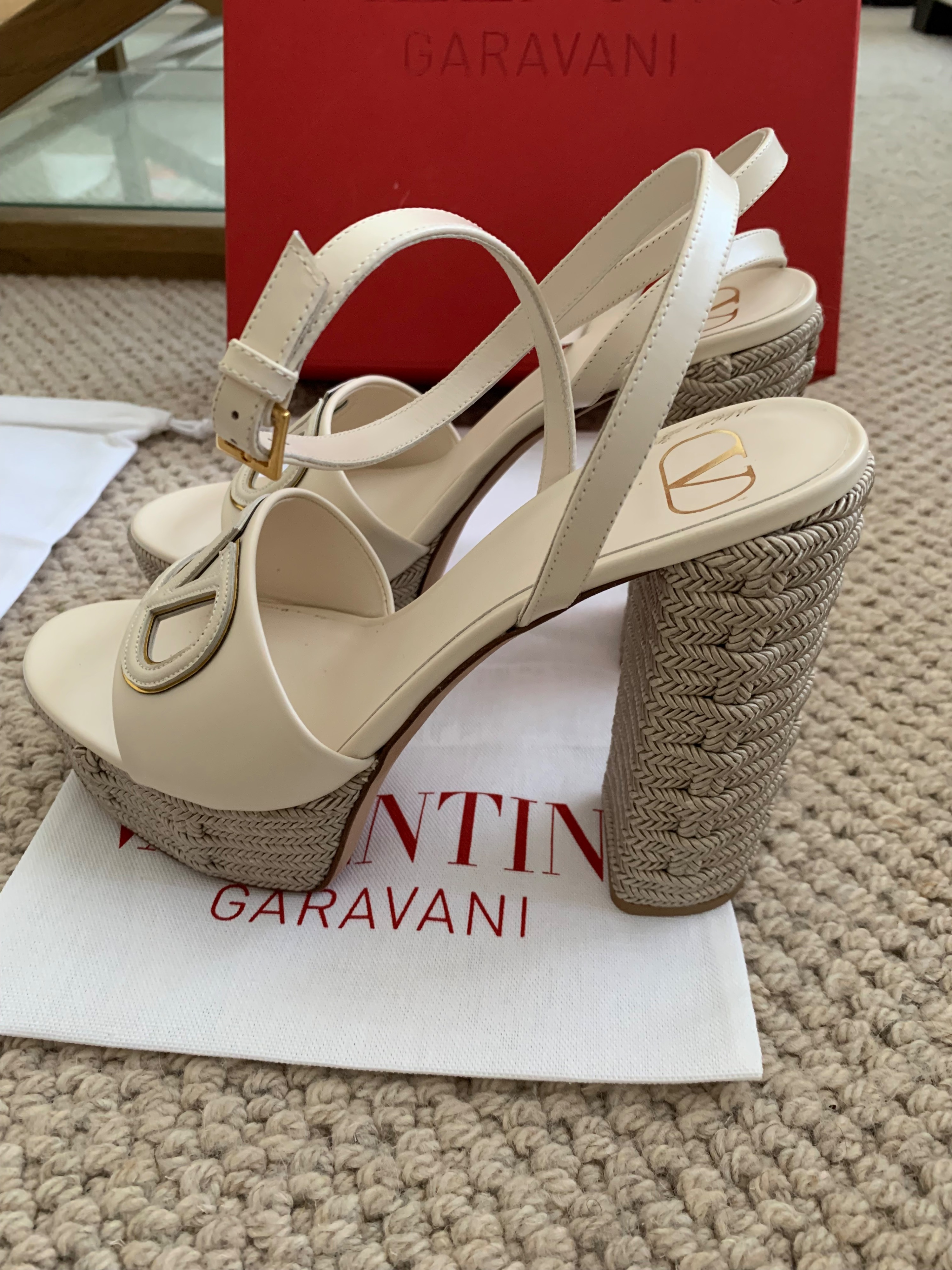 Valentino Summer '24 Ivory Leather and Rope Sandals Size 39 Beige leather/rope