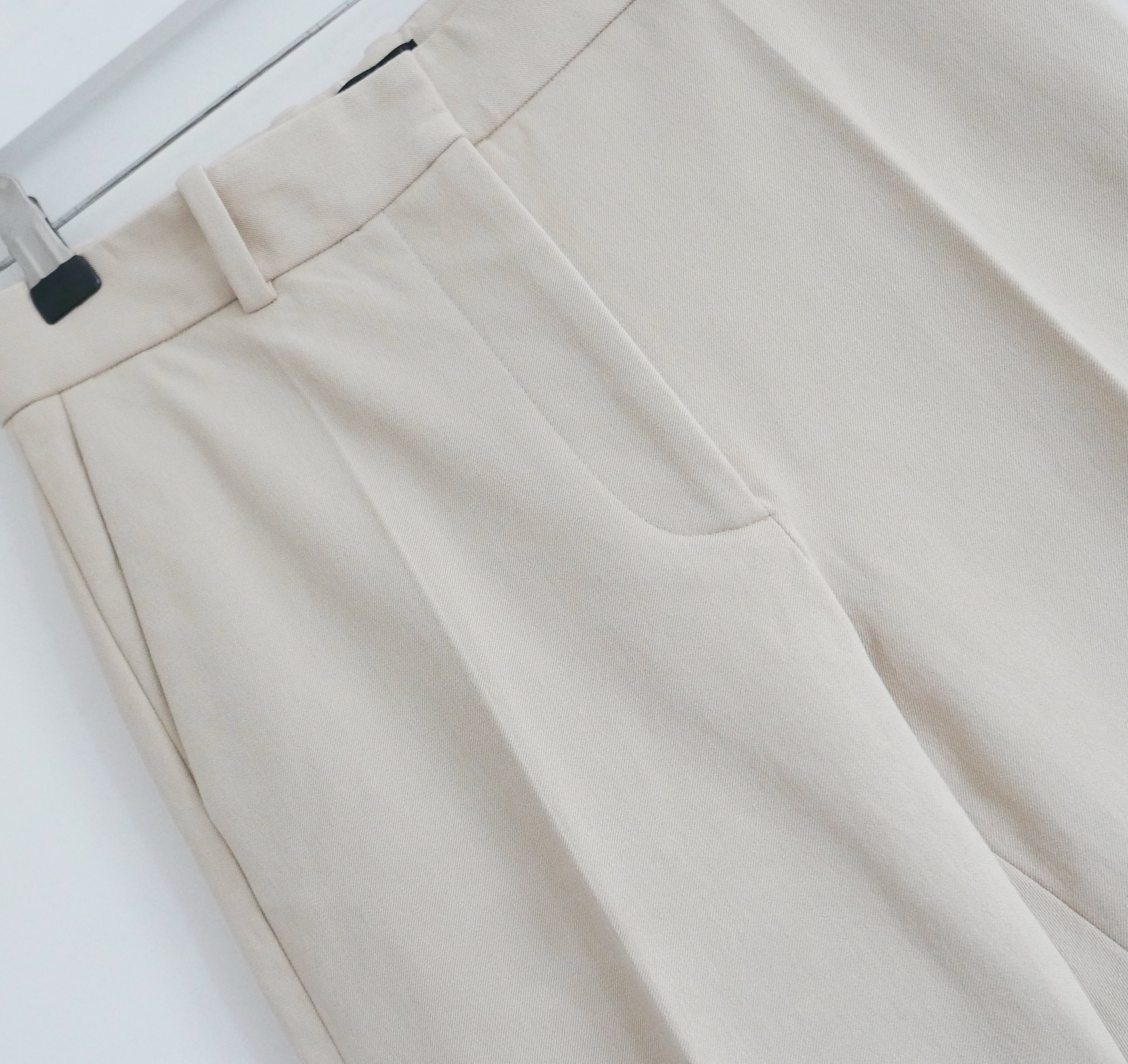 Joseph Cream Coleman Cropped Slim Leg Trousers Size XS Beige viscose mix