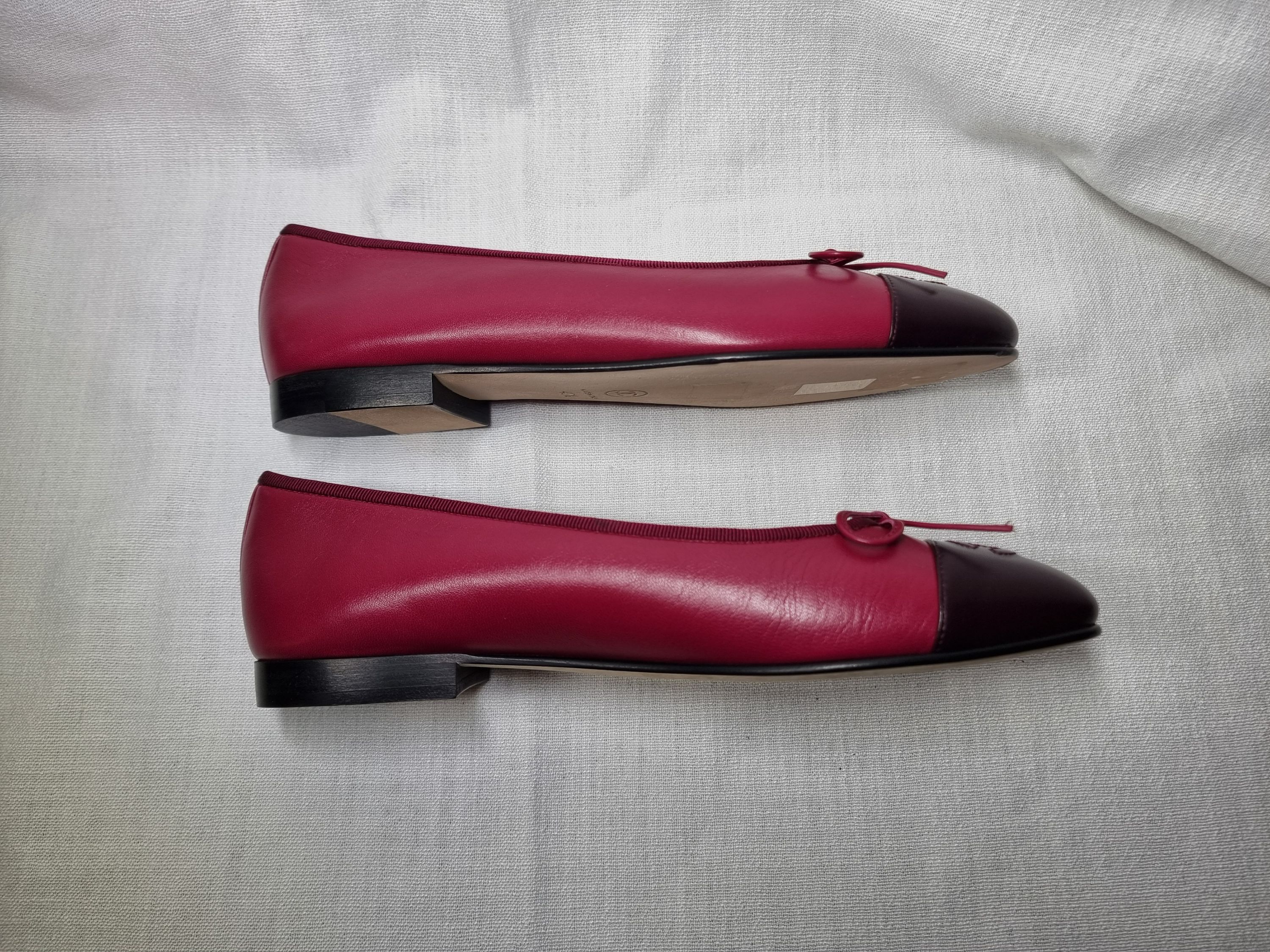 Chanel Burgundy Ballet Flats Size 40.5 burgundy and plum lambskin leather