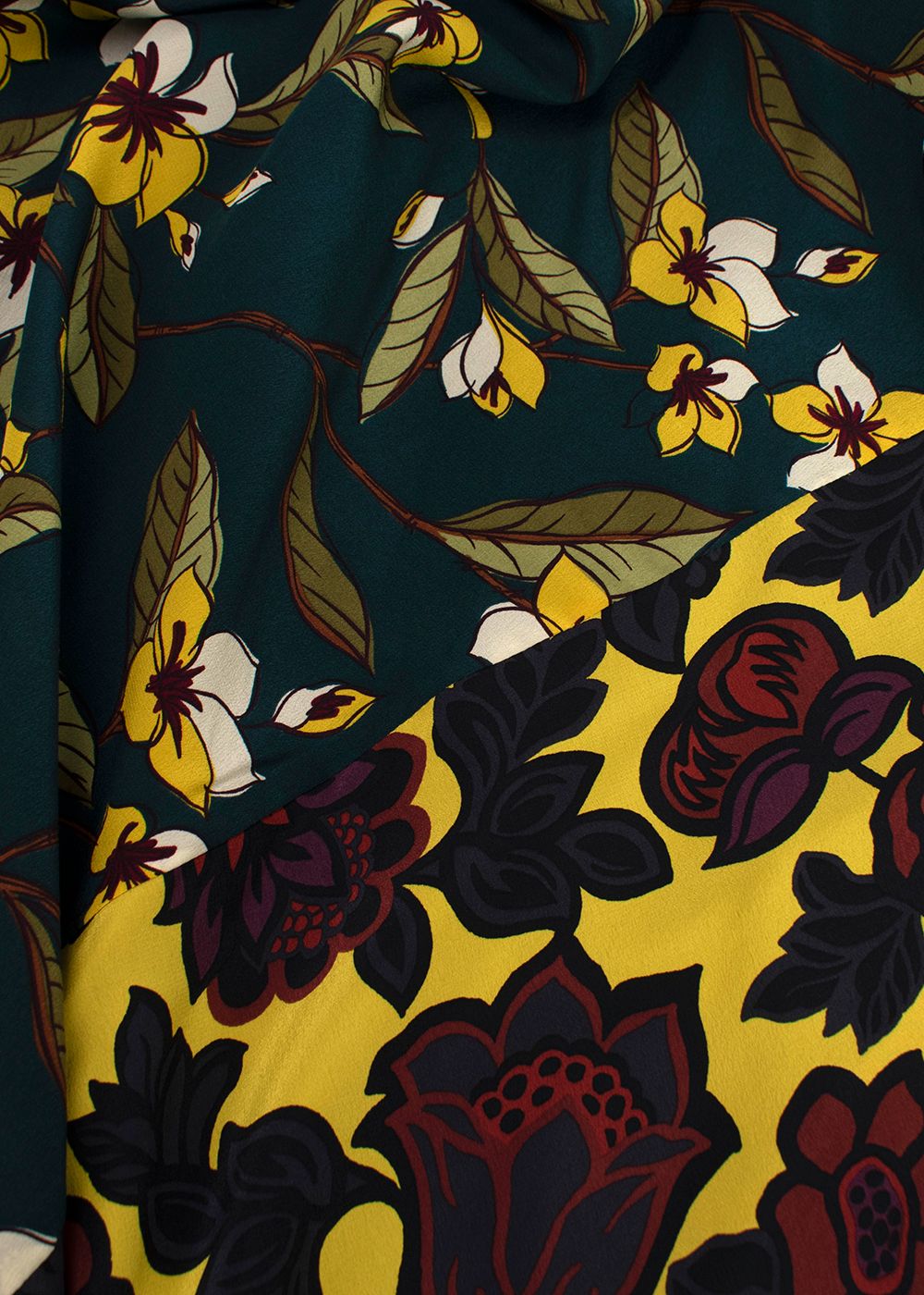 Weekend MaxMara Teal and Yellow Floral Skirt Size XL forest green yellow silk