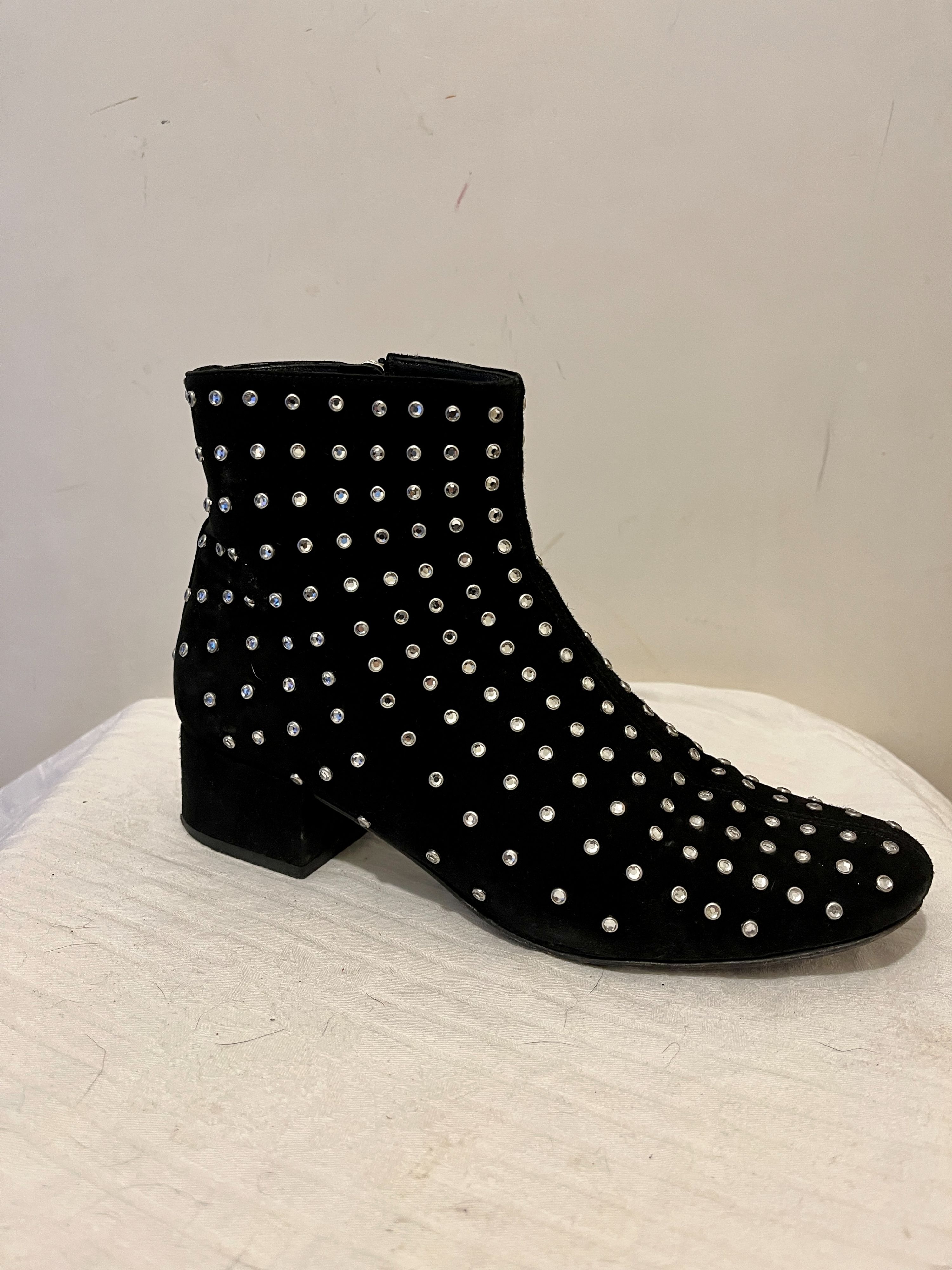 Preowned Saint Laurent Betty Studded Ankle Boots Size 38 Black suede/crystal