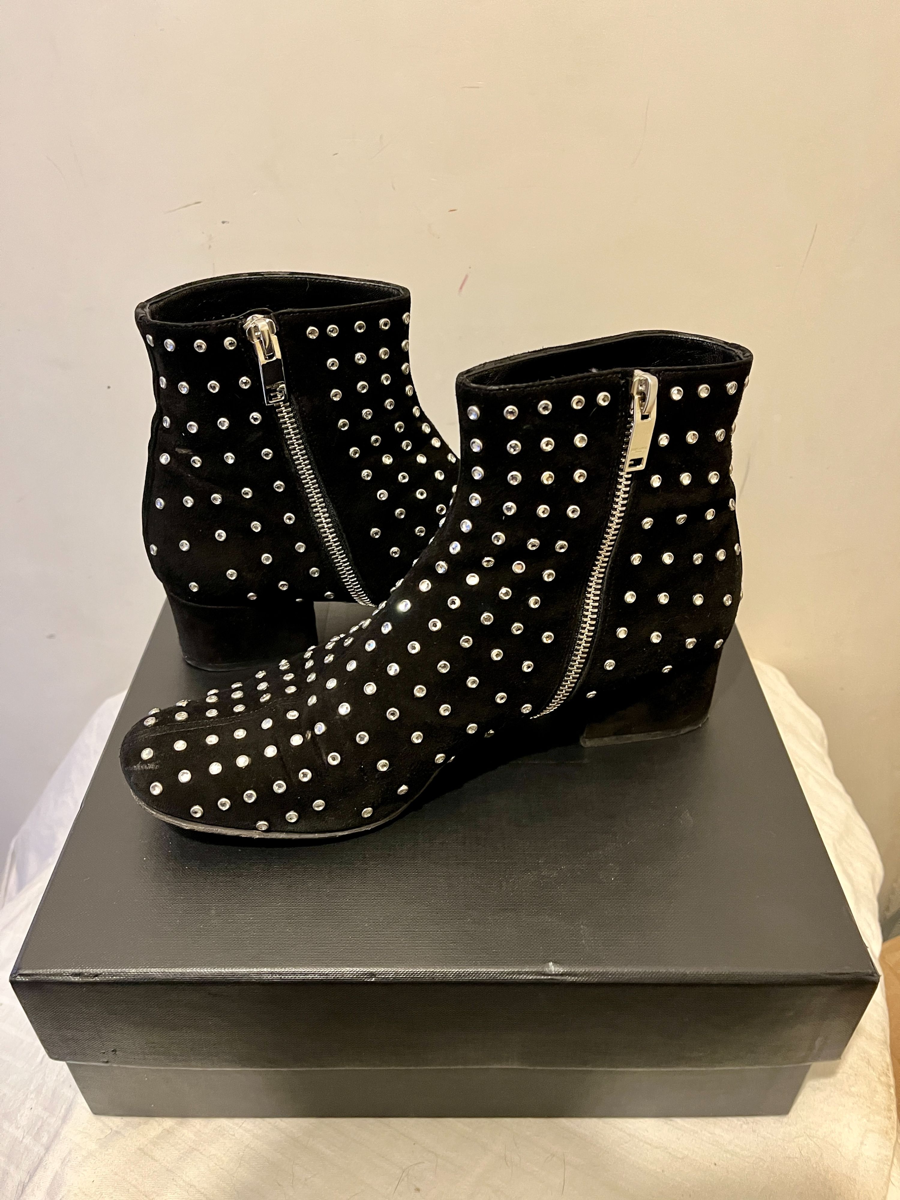 Preowned Saint Laurent Betty Studded Ankle Boots Size 38 Black suede/crystal