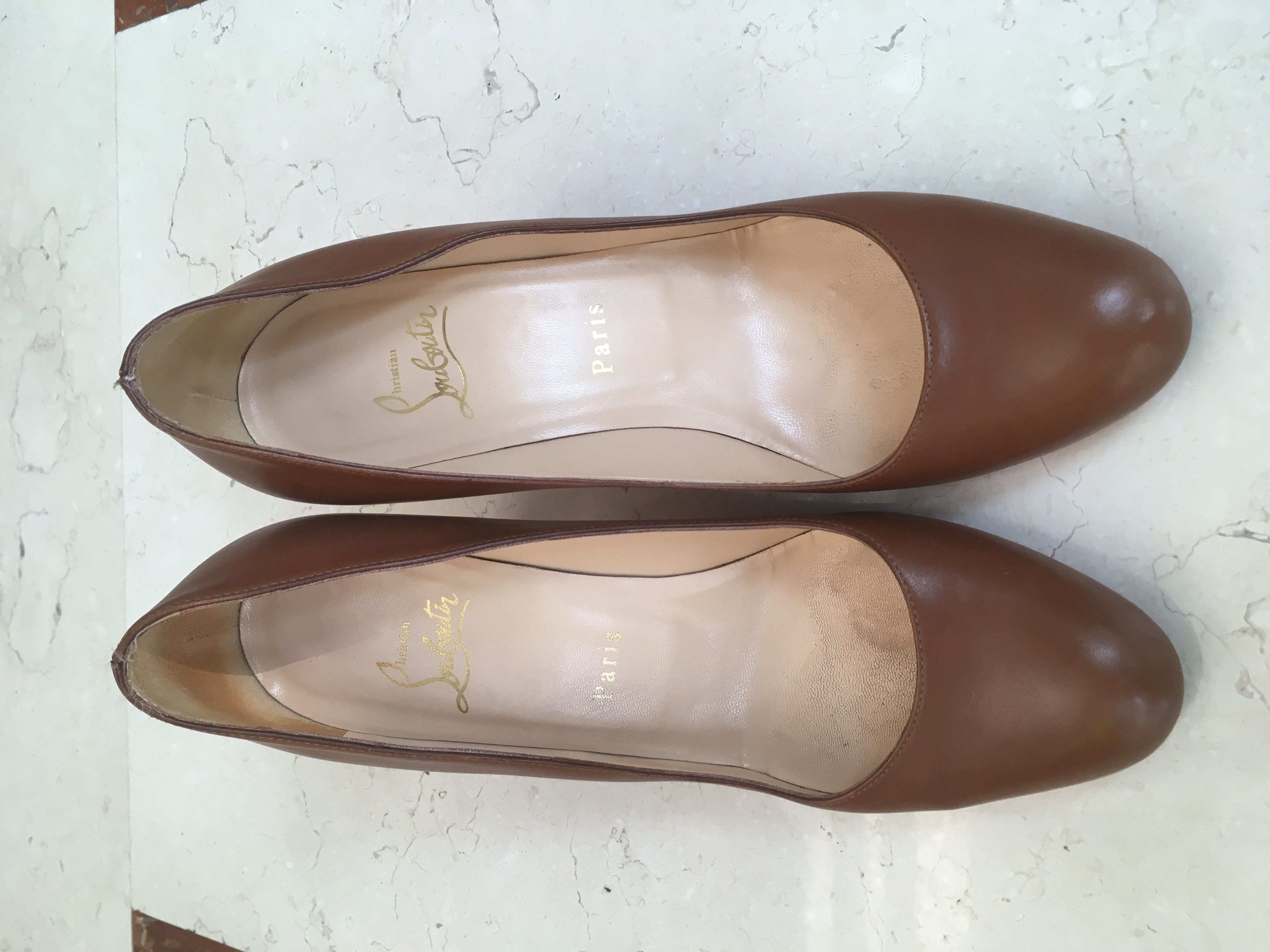 Preowned Christian Louboutin Dark Beige Pumps with Wooden Heel Size 385 Tan/Brown leather