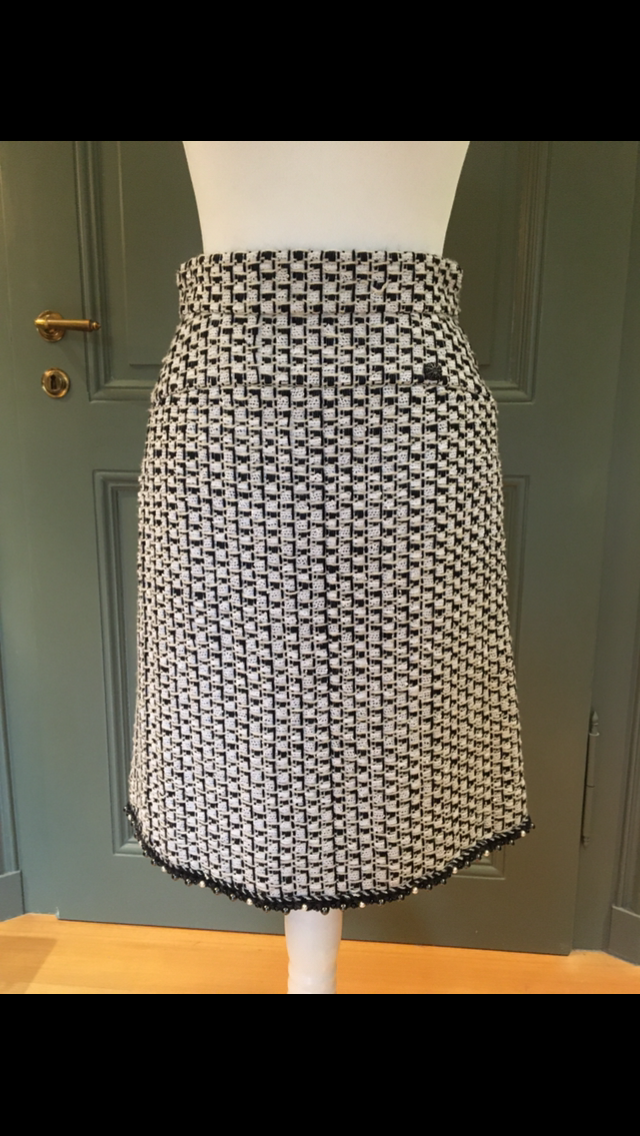 Preowned Chanel Black and White Tweed Midi Skirt Size S white/black mixed