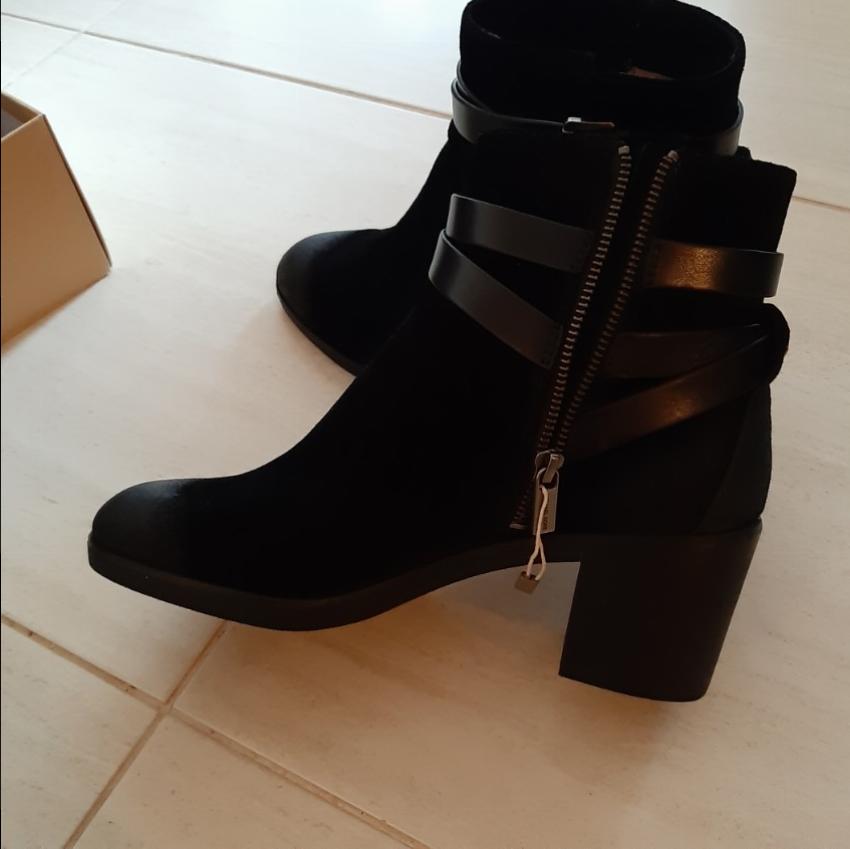 Michael Michael Kors black ankle boots Size 40 Black  White leather