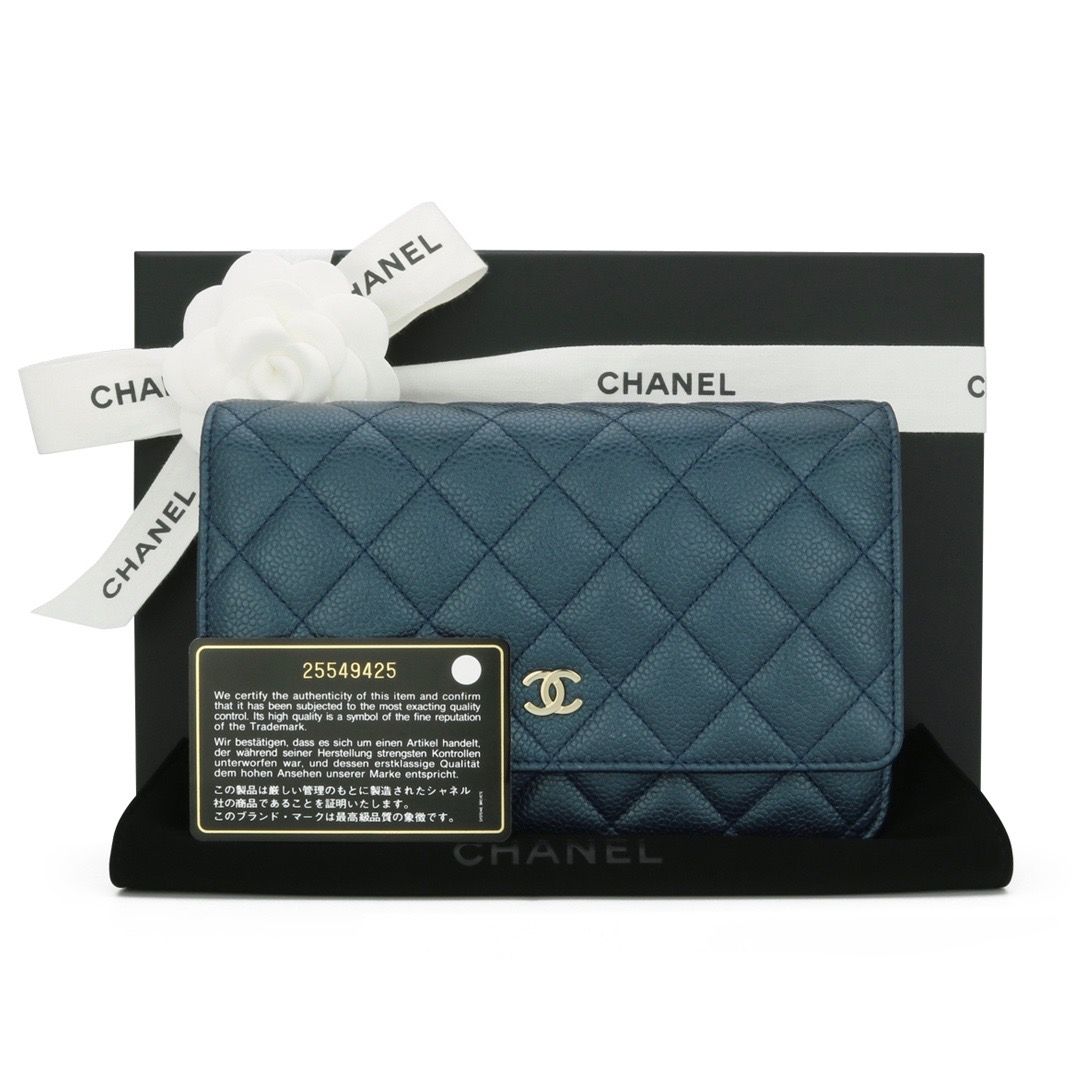 Preowned Chanel Teal Caviar Leather Wallet on Chain Metallic Iridescent Dark Blue grained calfskin-caviar