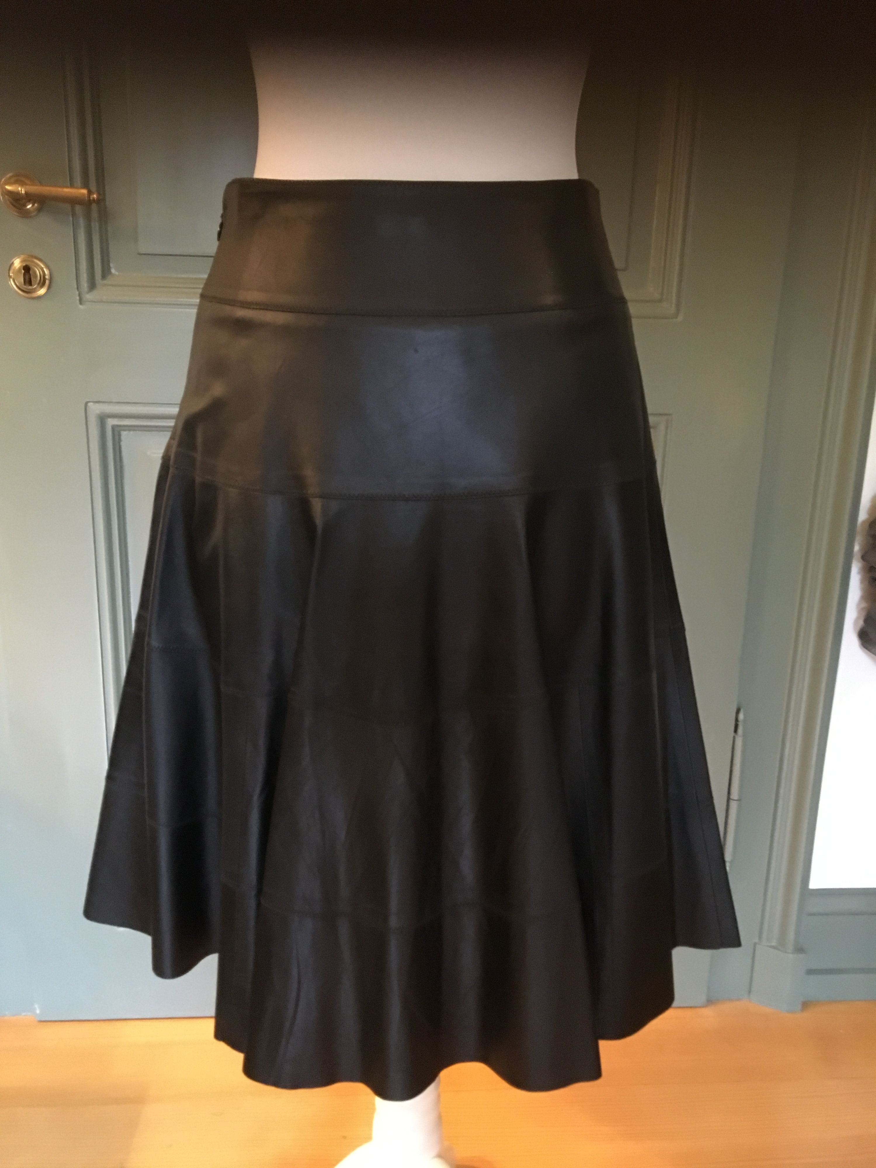 Preowned Paule Ka Black Leather Skirt Size S