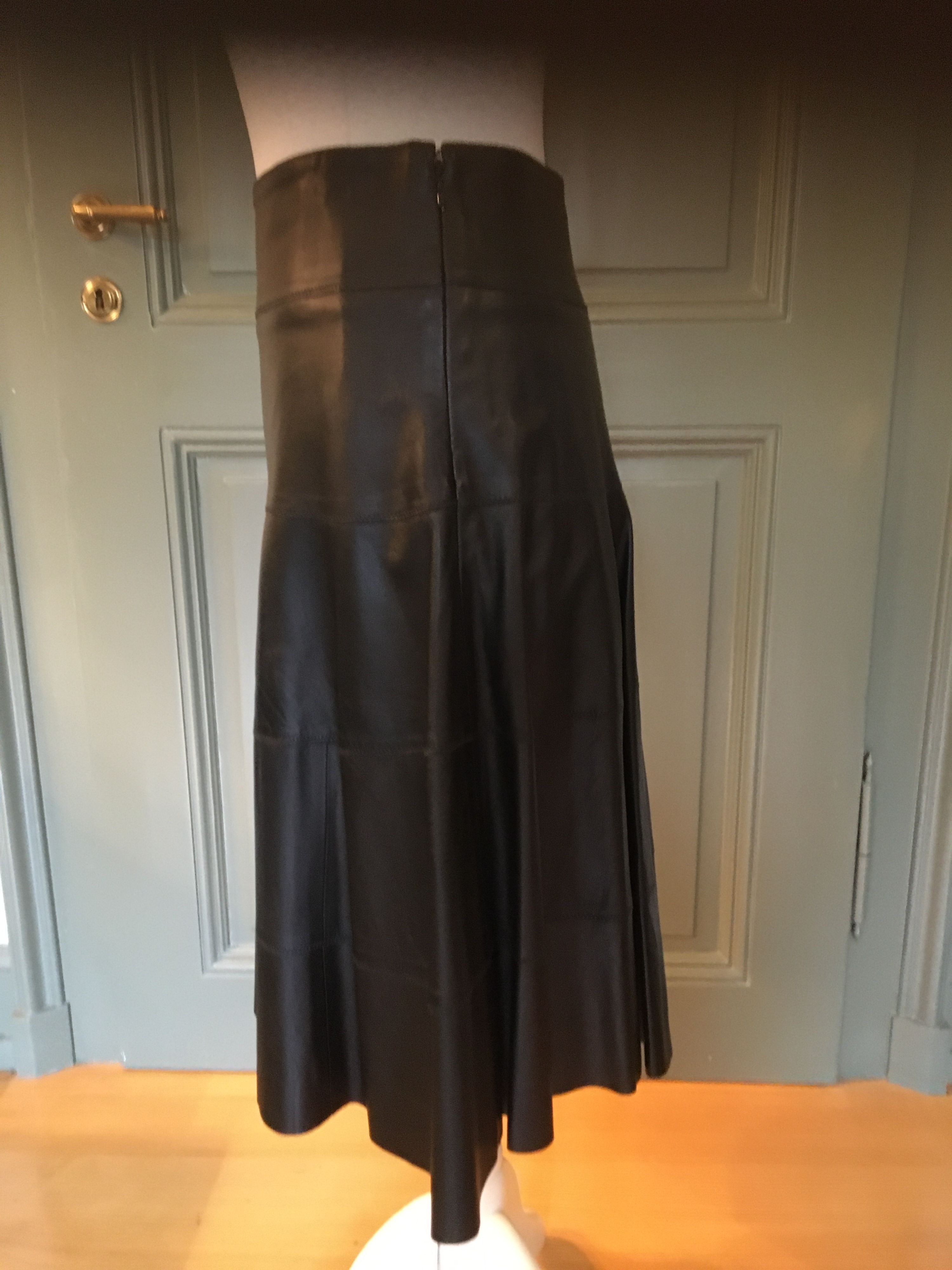 Preowned Paule Ka Black Leather Skirt Size S