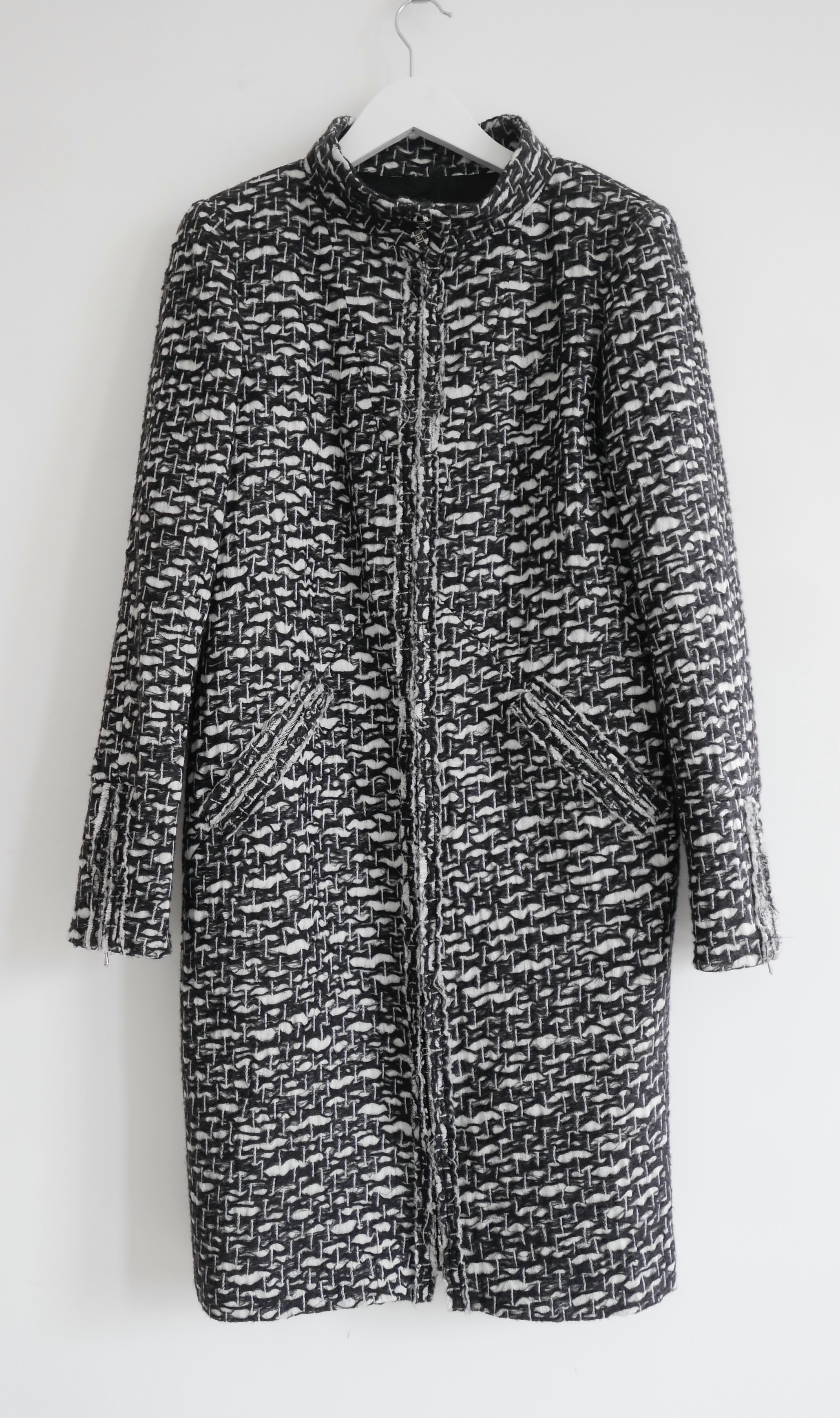 Preowned Chanel Black  White Fantasy Tweed Coat Size M wool mix