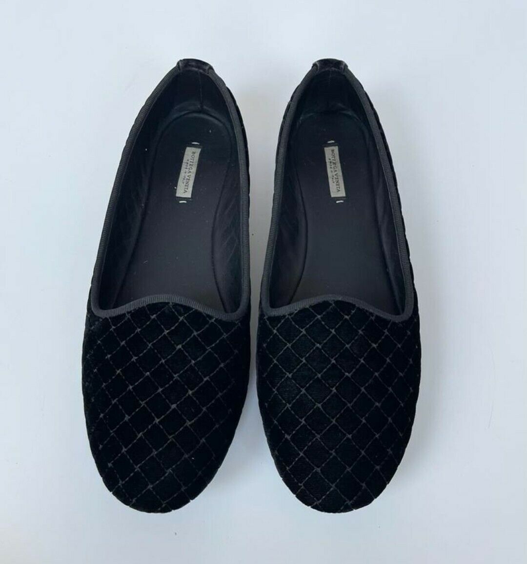 Preowned Bottega Veneta Quilted Velvet Gondoliera Flats Size 37 Black leather