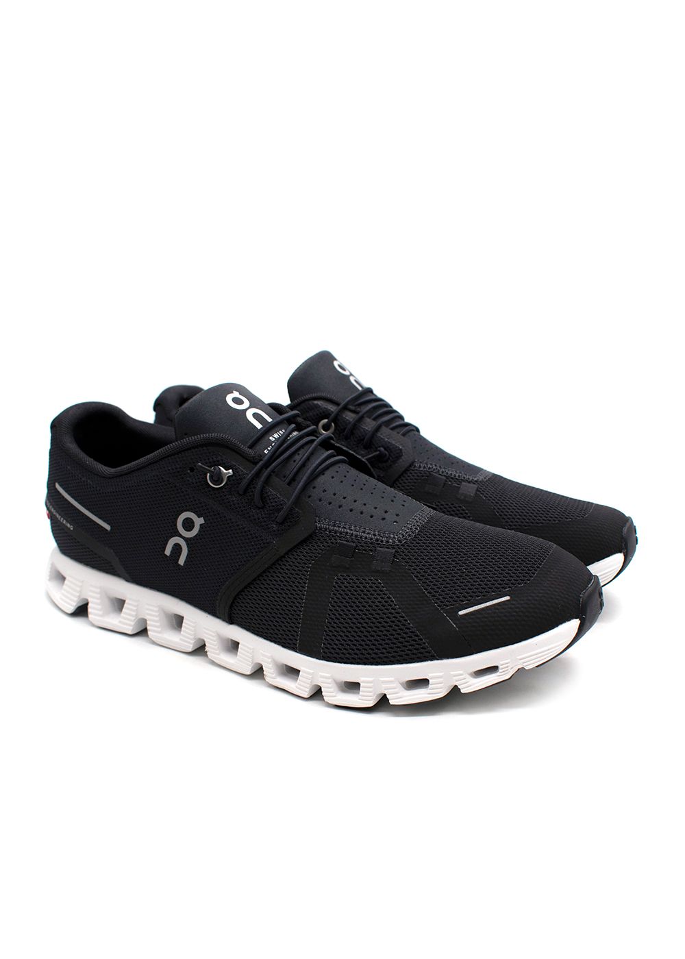 Men's On running Black And White Cloud 5 Trainers Size 43 black / white fabric/sole/rubber