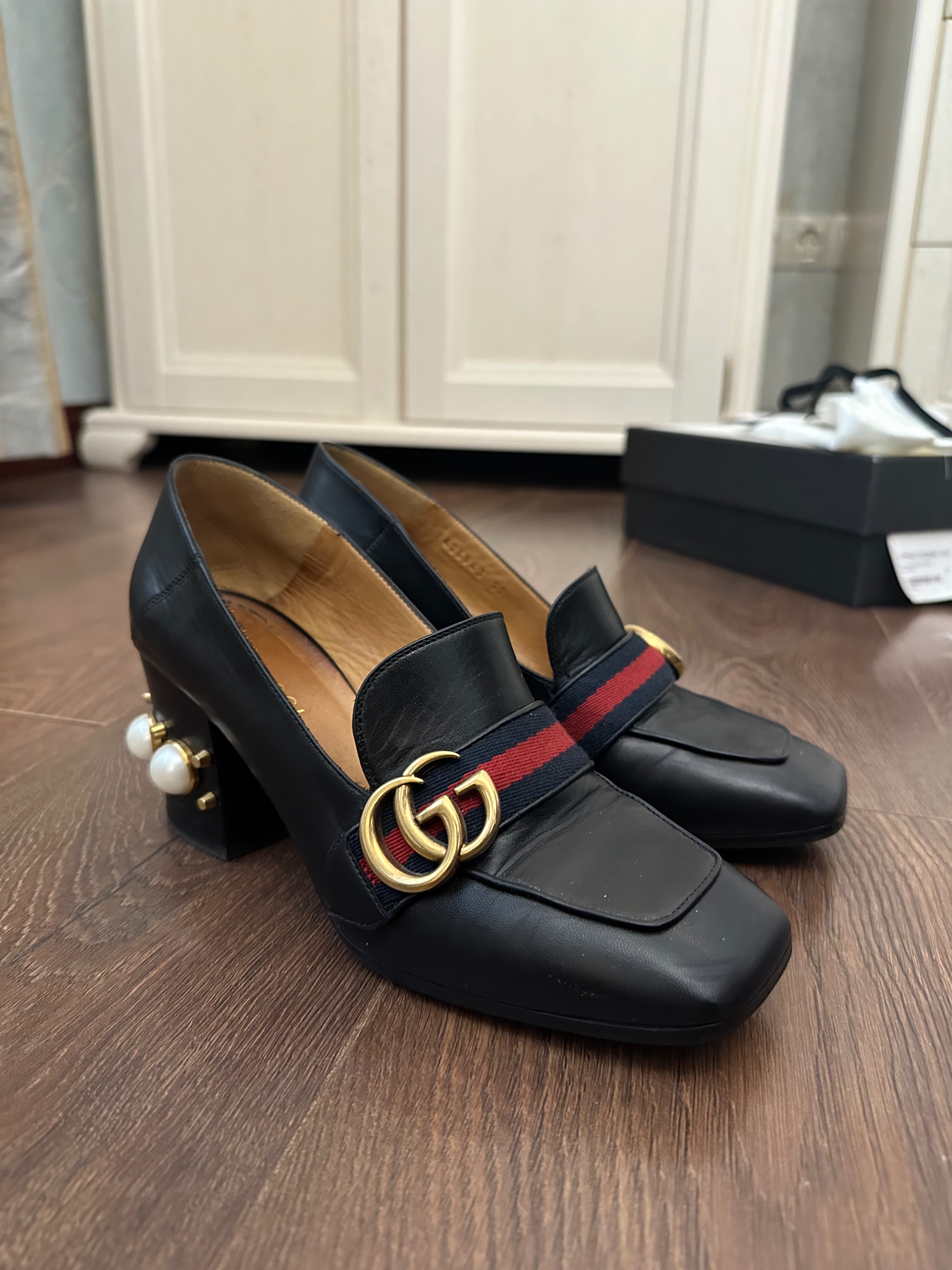 Preowned Gucci Black Peyton Pearl Embellished Heeled Loafers Size 37 leather