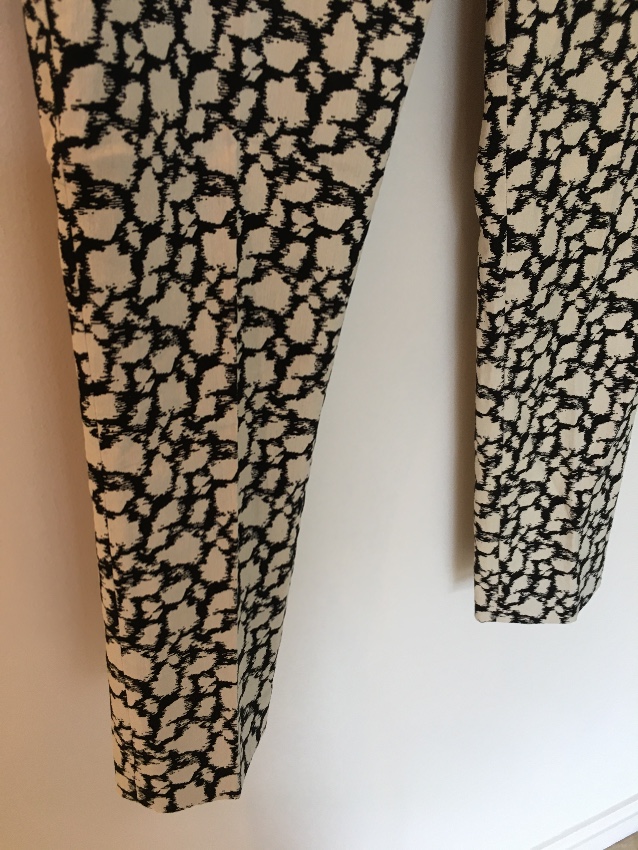 Preowned Joseph Printed Straight Leg Tailored Trousers Size XS Black cotton