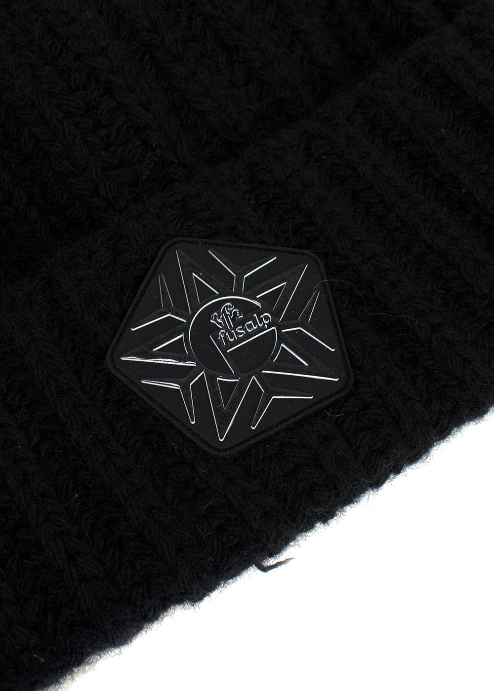 Preowned Fusalp x Zenith Black Ribbed Wool Beanie and Scarf Set