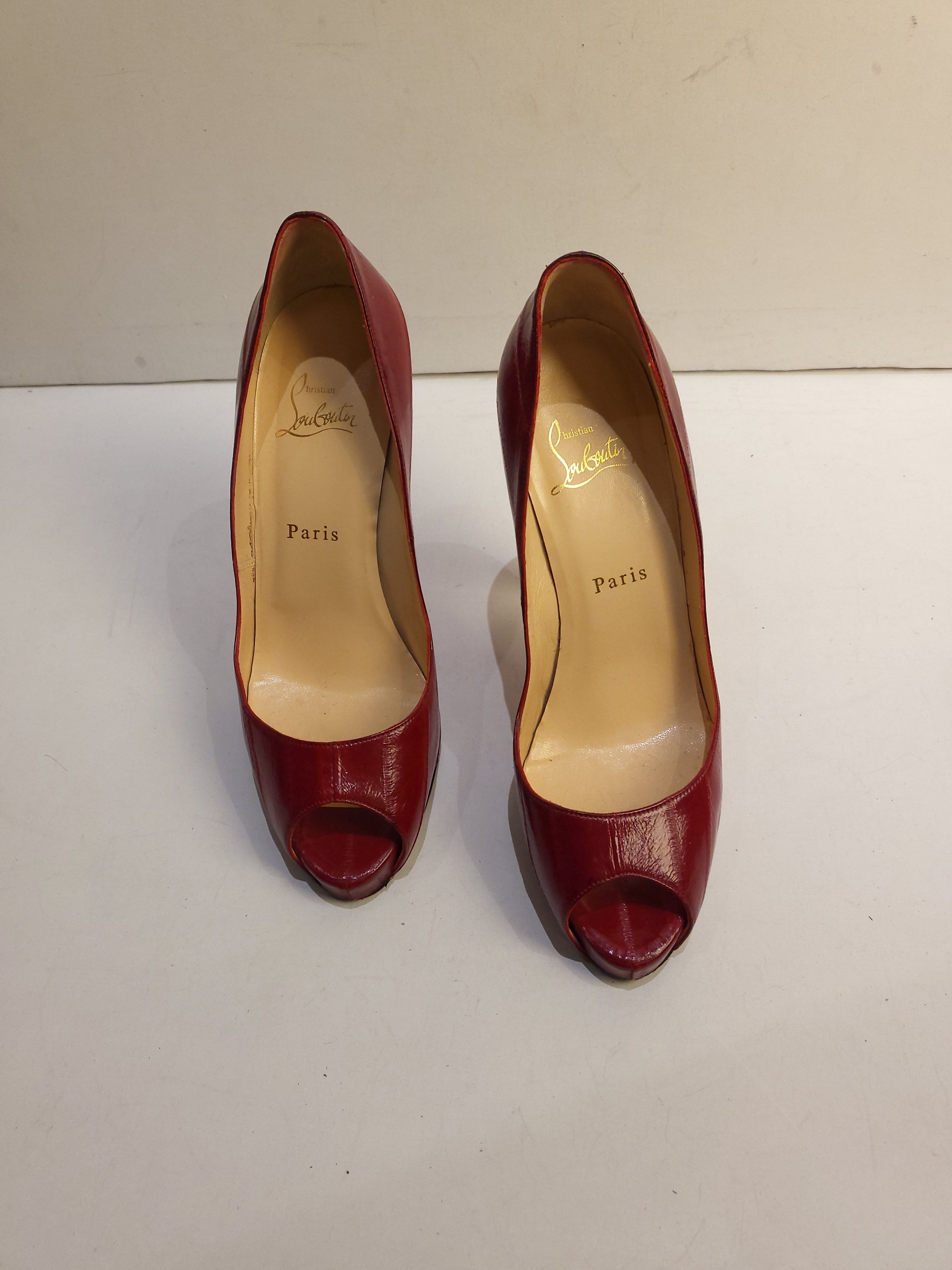 Preowned Louis Vuitton Red Open Toe Pumps Size 39 leather