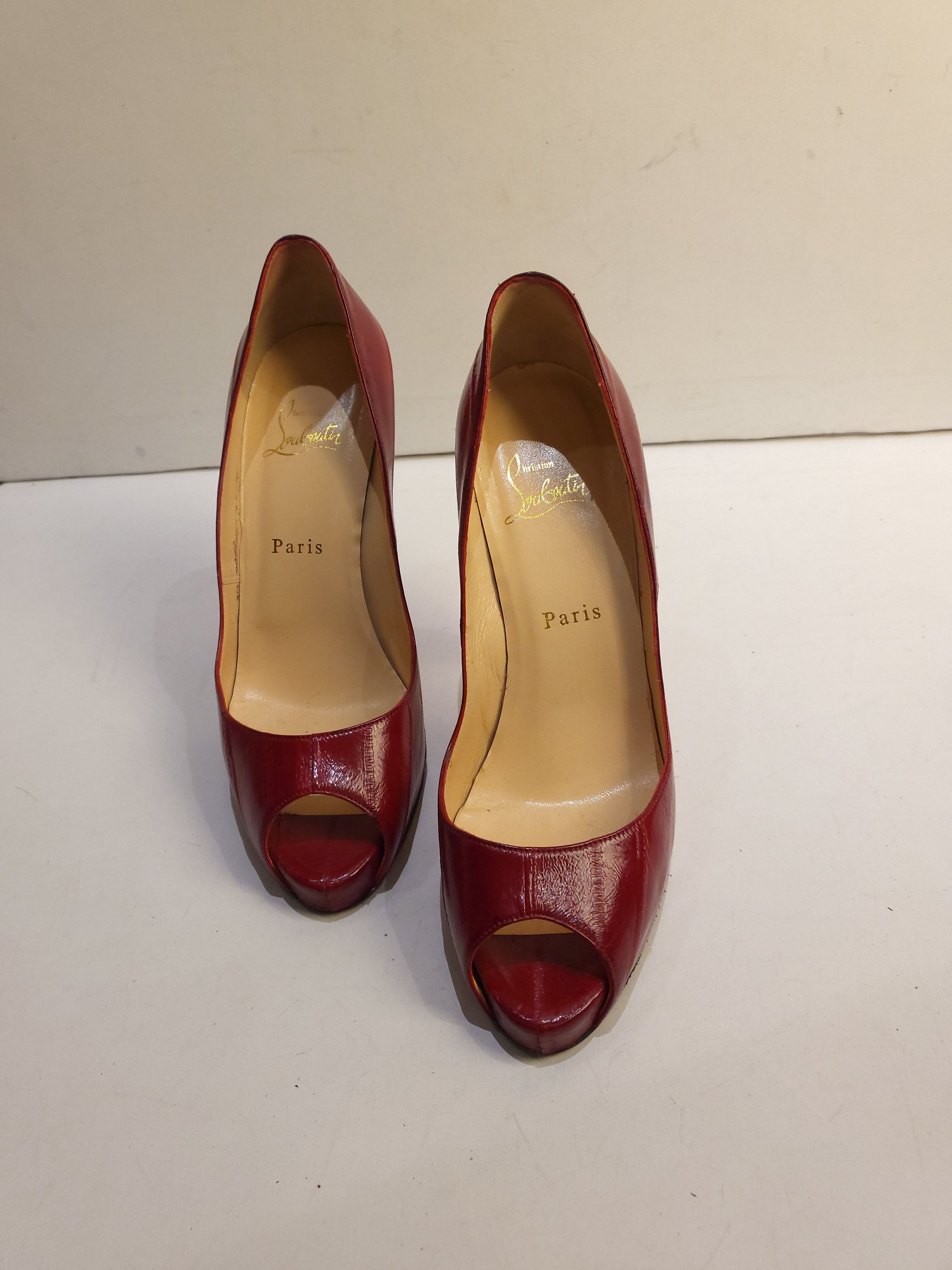 Preowned Louis Vuitton Red Open Toe Pumps Size 39 leather