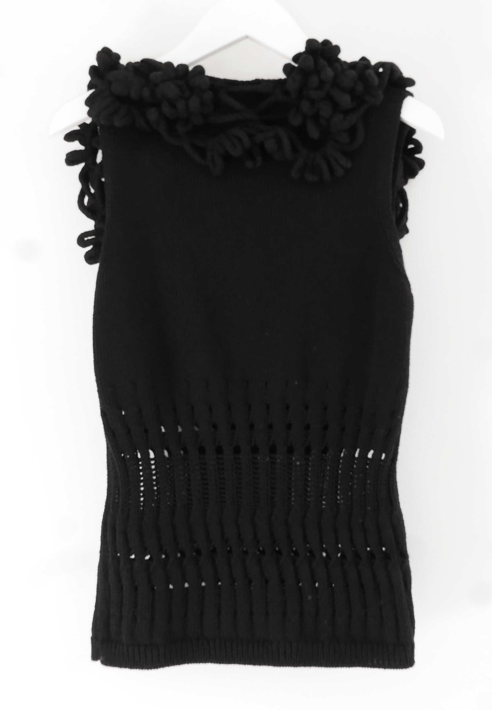 Chanel Fall 2007 Wool  Cashmere Sleeveless Knitted Top Size M Black