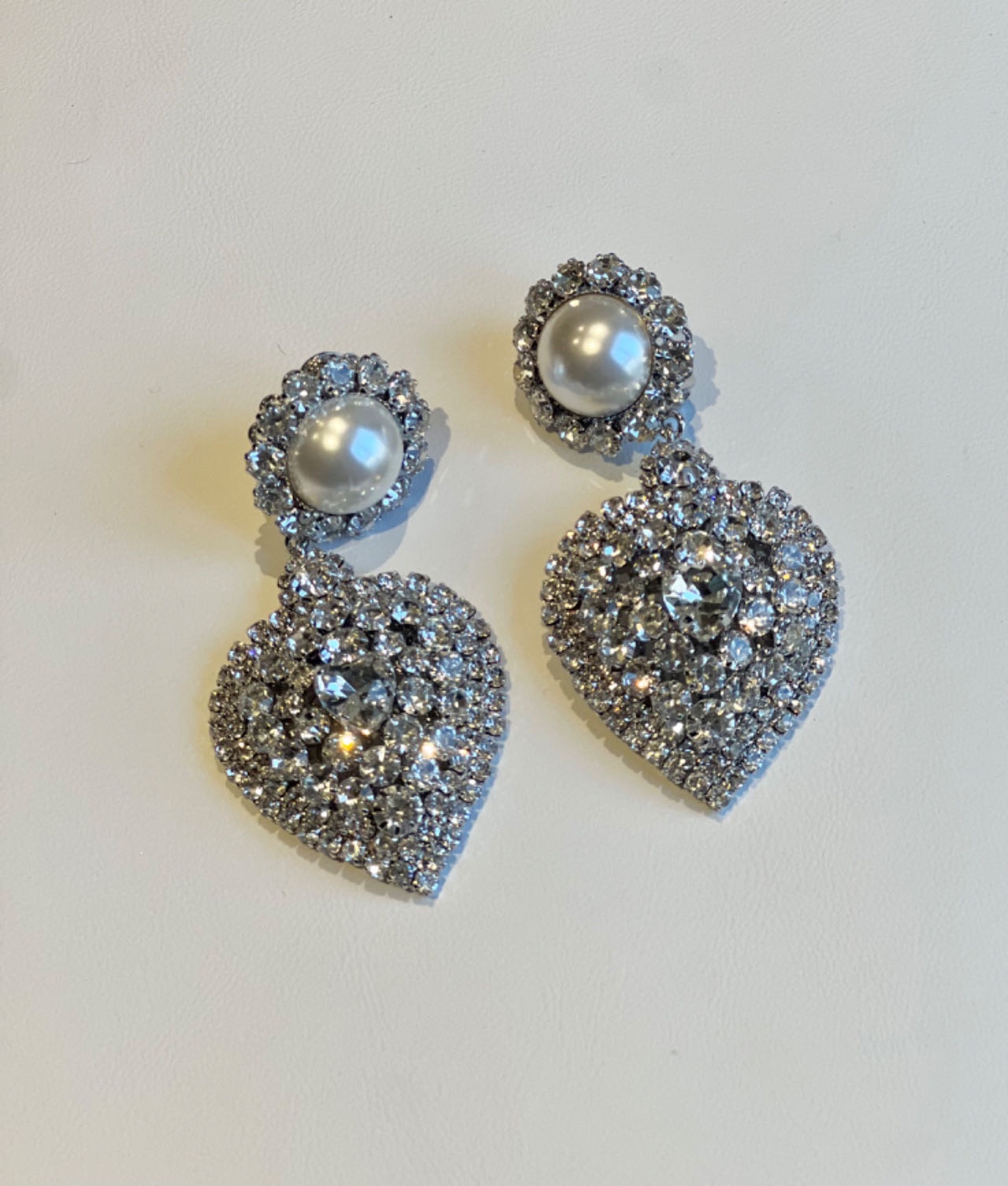 Alessandra Rich Crystal  Pearl Heart Clip-On Earrings Silver