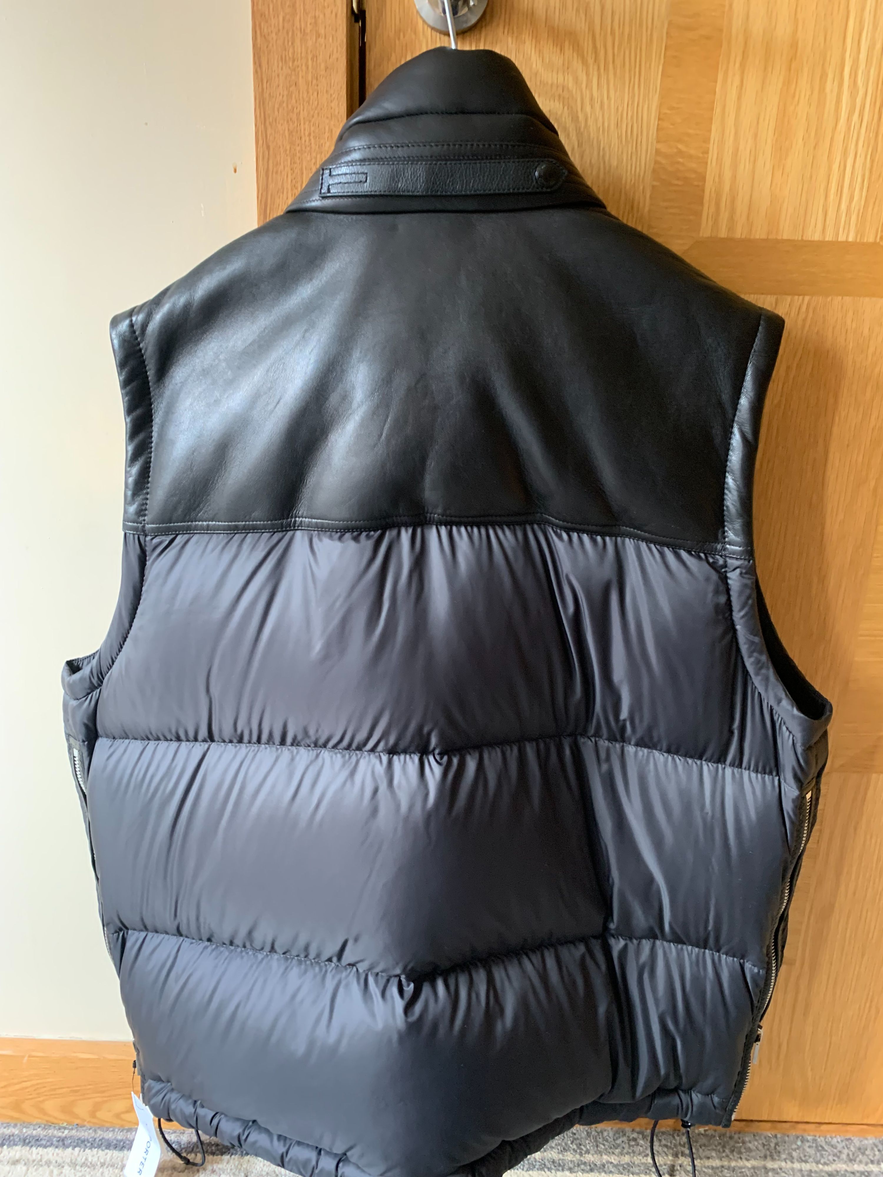 Men's Tom Ford black nylon  leather down filled gilet Size XL