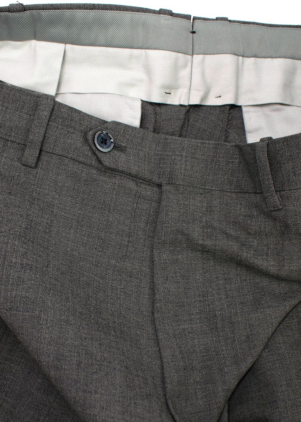 Men's Preowned Caruso Grey Double Breasted Suit Size XL cupro