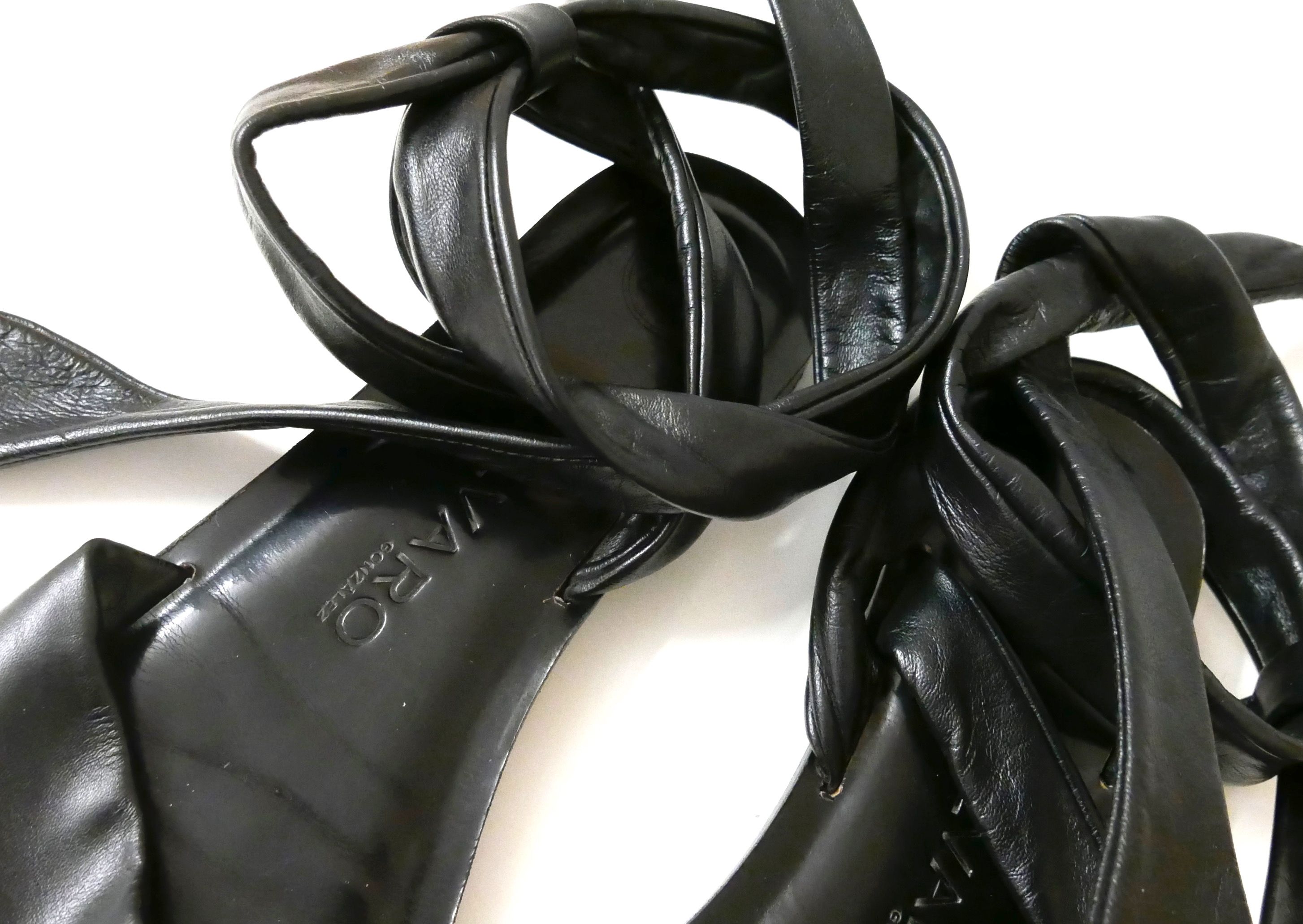 Preowned Alvaro Gonzalez Black Leather Wrap Ankle Flat Sandals Size 40