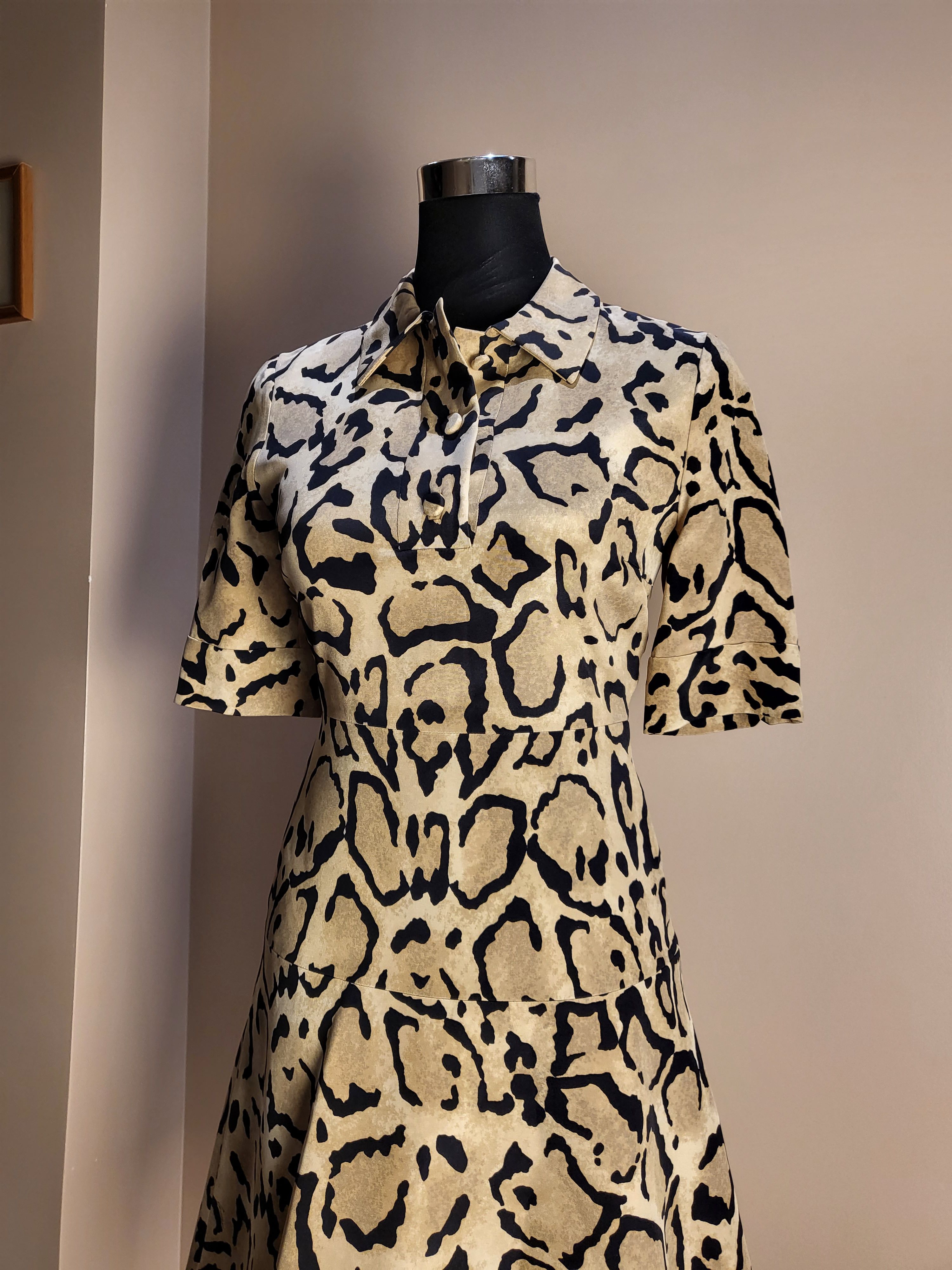 Preowned Gucci Leopard Print A-Line Shirt Dress Size XS Multi silk