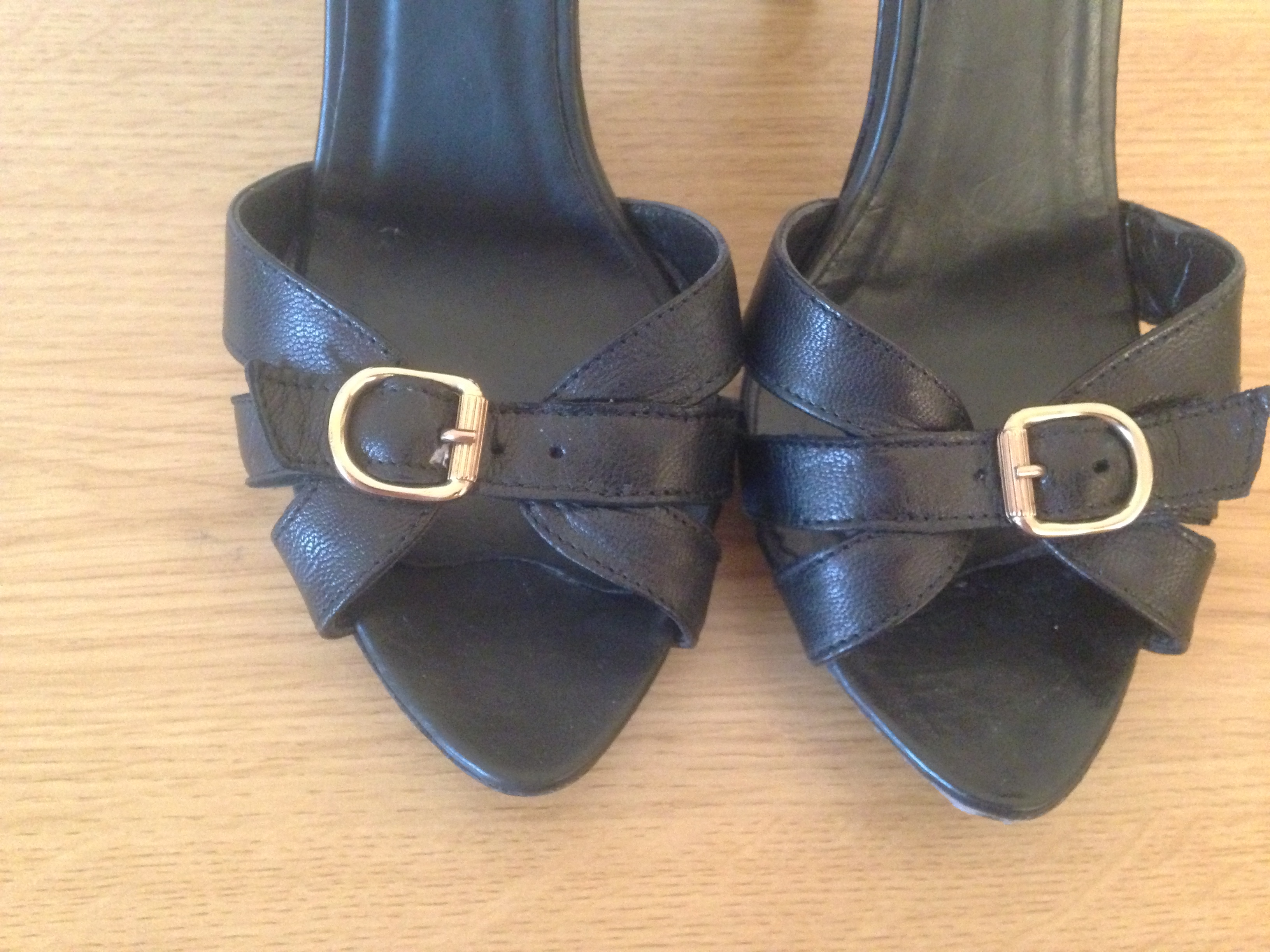 Preowned Kate Kuba black leather heels Size 40