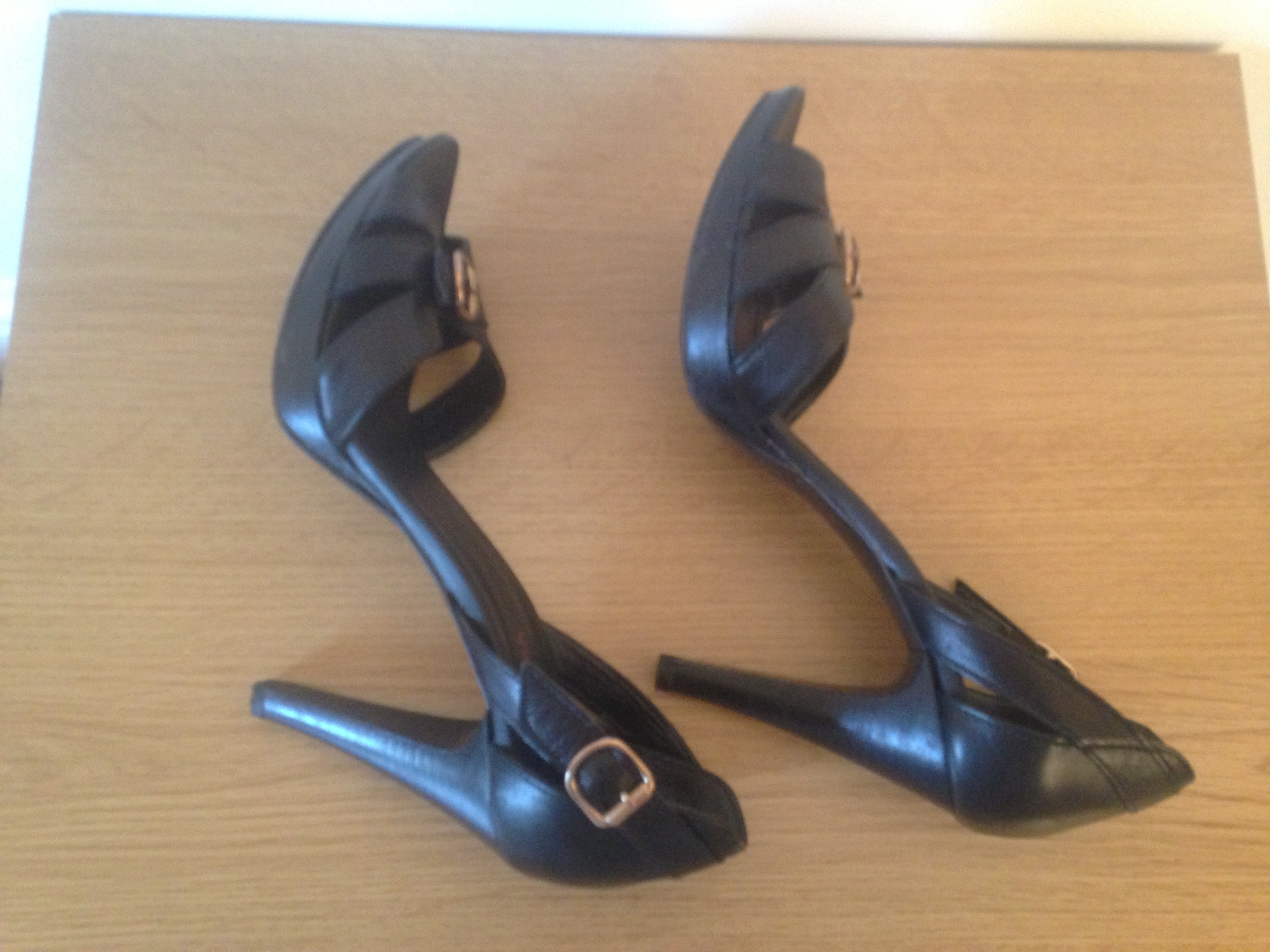 Preowned Kate Kuba black leather heels Size 40