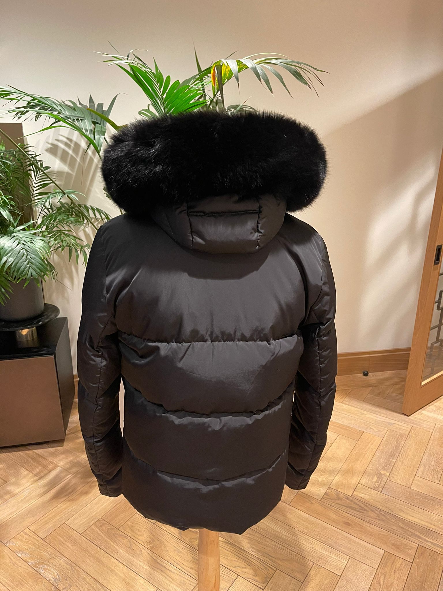 Men's Preowned Fendi Black Reversible Monster Down Jacket Size M fox fur/polyamide