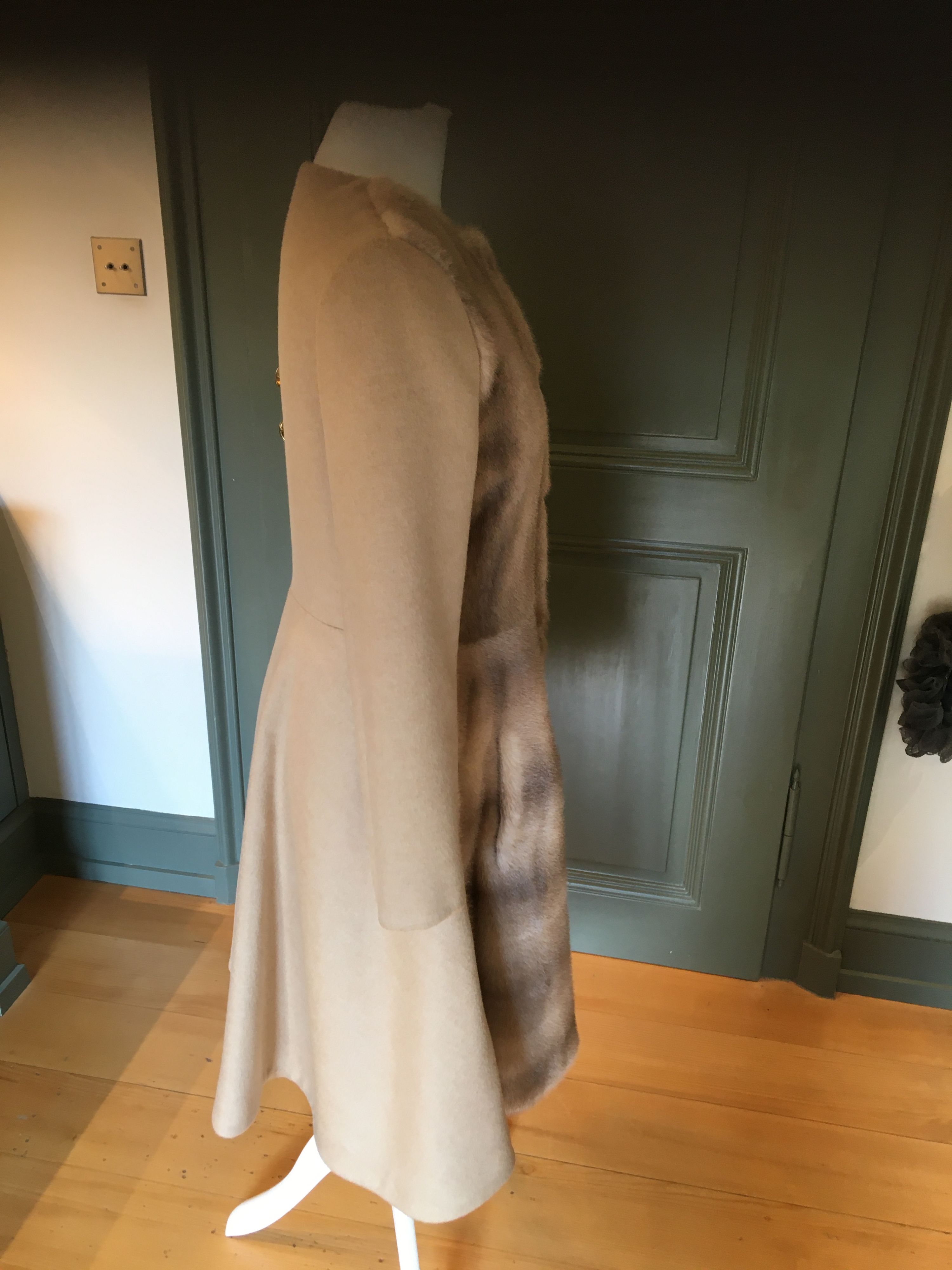 Preowned Giambattista Valli Mink Fur A-Line Coat Size S beige