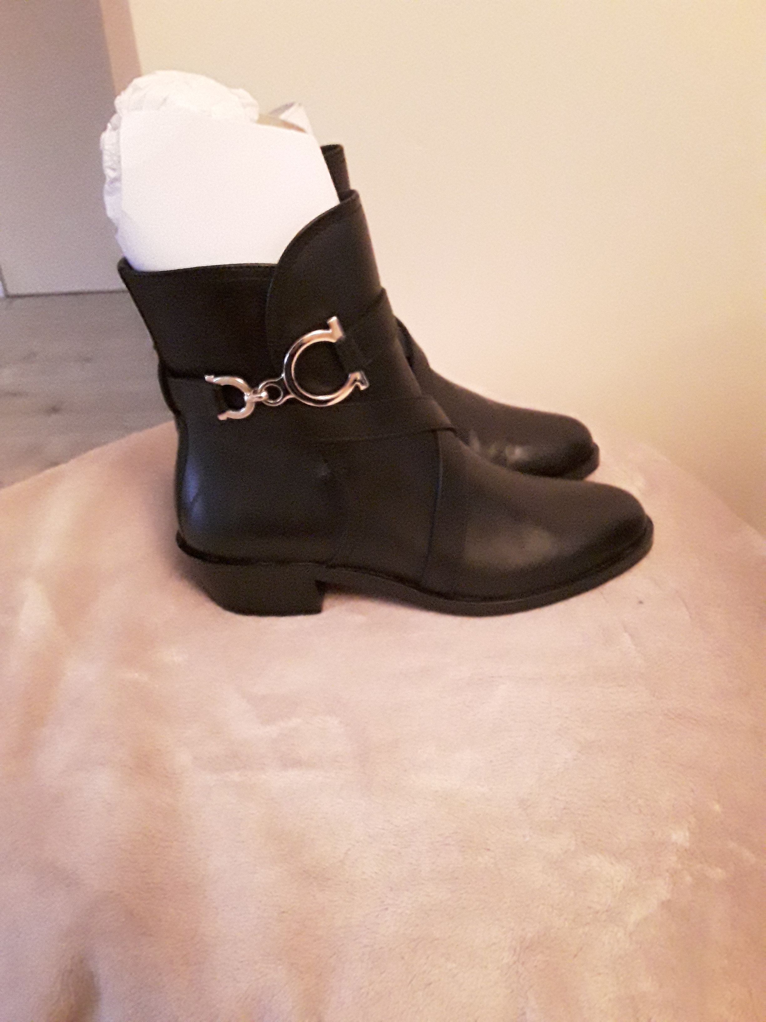 Salvatore Ferragamo Black Leather Ankle Boots Size 38.5