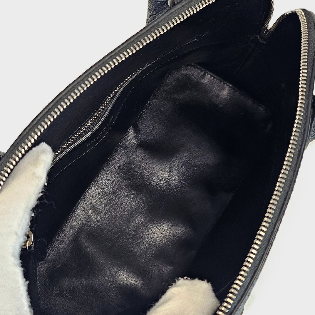 Preowned Balenciaga Black Small Ville Top Handle Bag leather