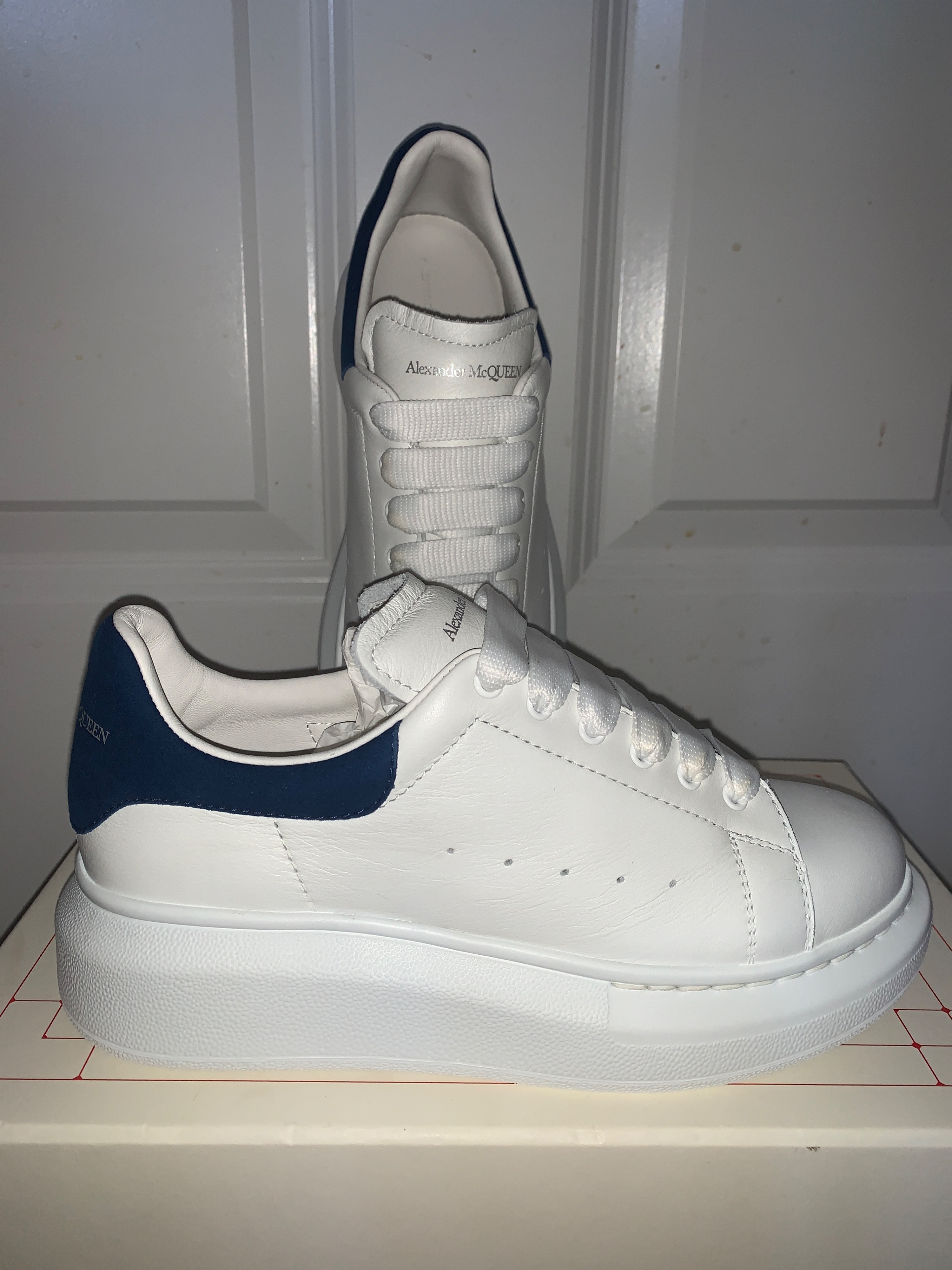 Boys Alexander McQueen Kids 33 White/Paris Blue Molly Sneakers Size 6 Years + White  Blue leather