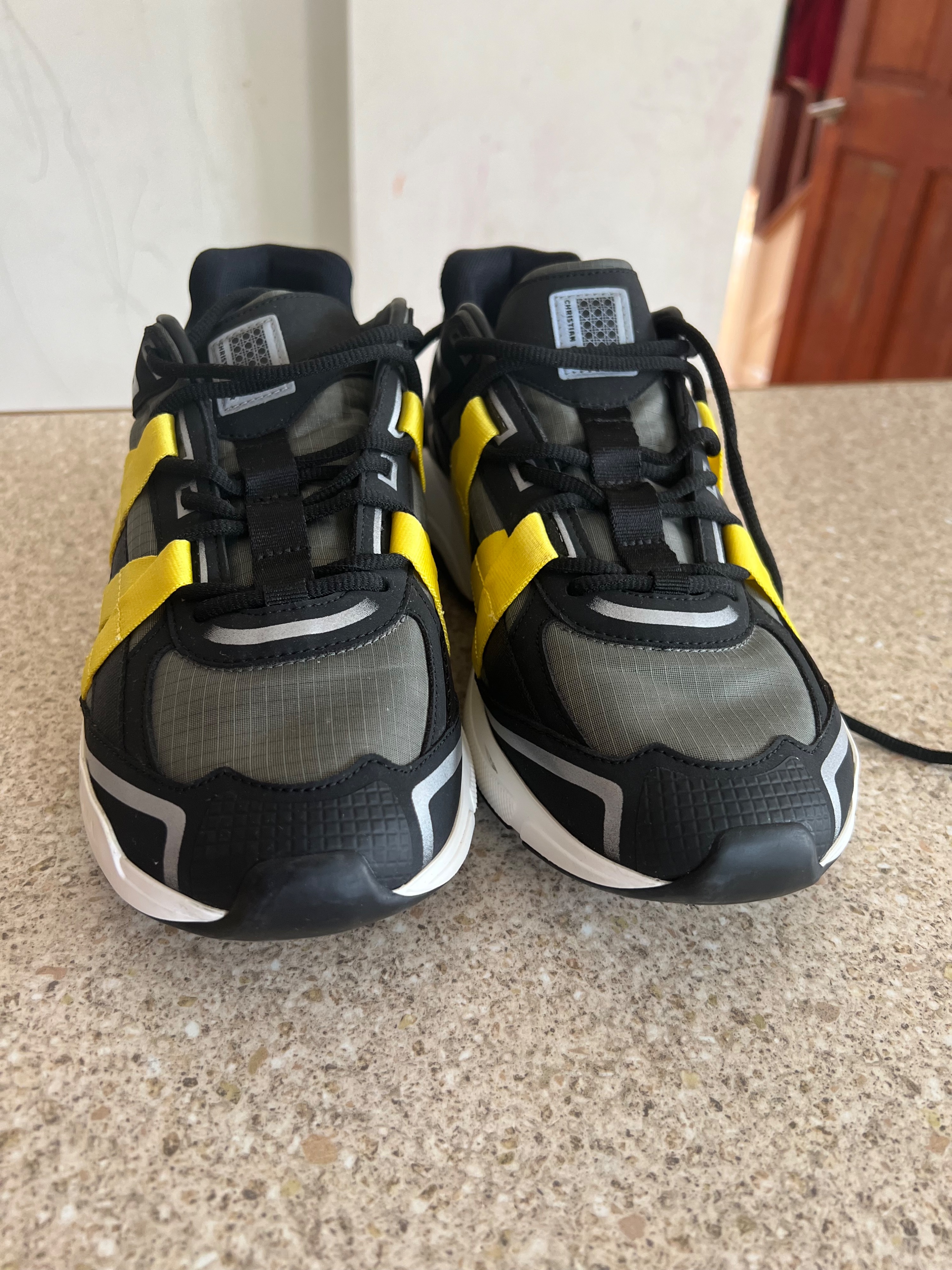 Men's Dior B24 Runtex Black and Yellow Trainers Size 40 leather