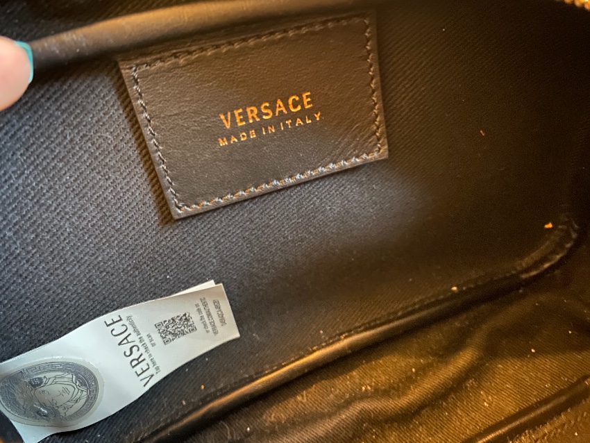 Preowned Versace black classic logo cross body bag leather