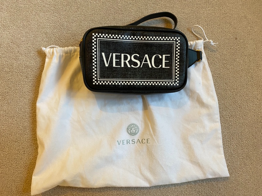 Preowned Versace black classic logo cross body bag leather