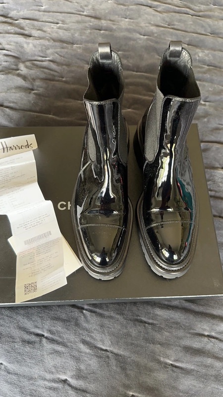 Preowned Chanel Black Patent Leather Chelsea Boots Size 405