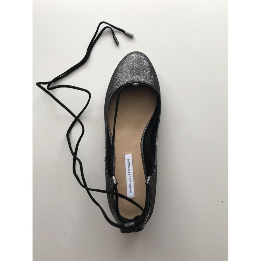 DVF Metallic Lace-Up Ballerinas Size 38 Grey leather