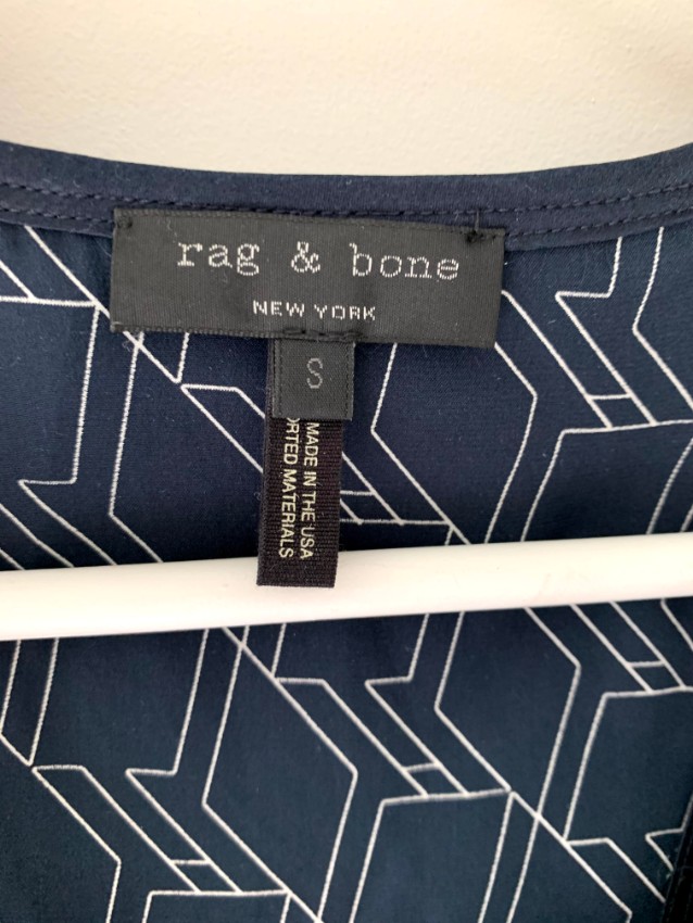 Preowned Rag  Bone Navy Printed Sleeveless Top Size S Blue silk