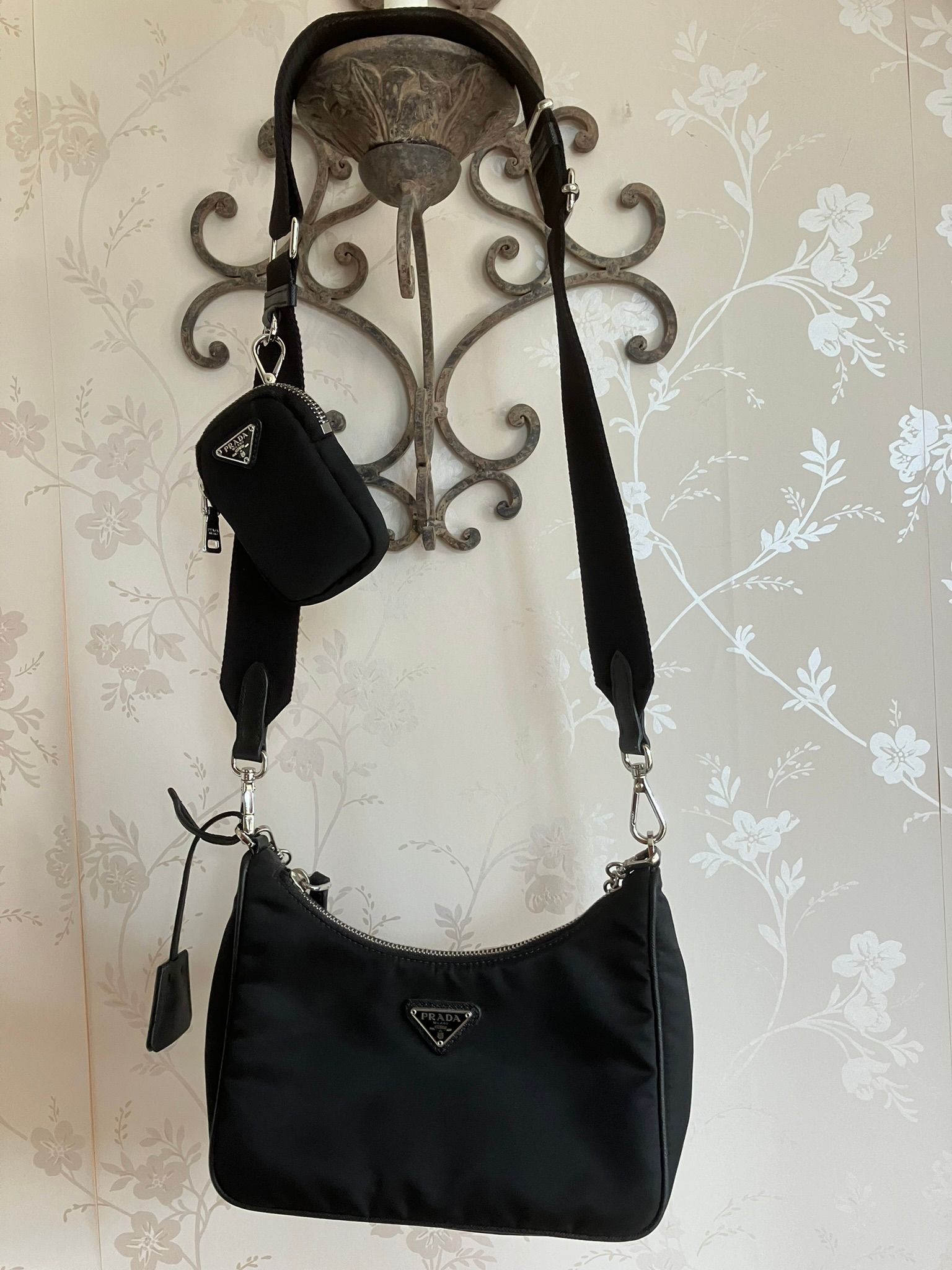 Preowned Prada Black Re-Issue Shoulder Bag poly